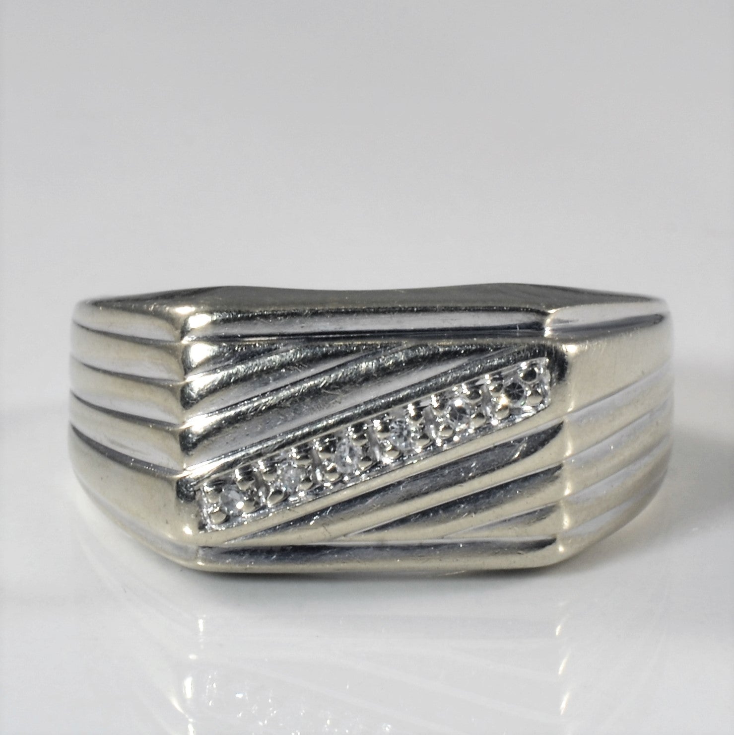 Grooved Diamond Diagonal Ring | 0.06ctw | SZ 9 |