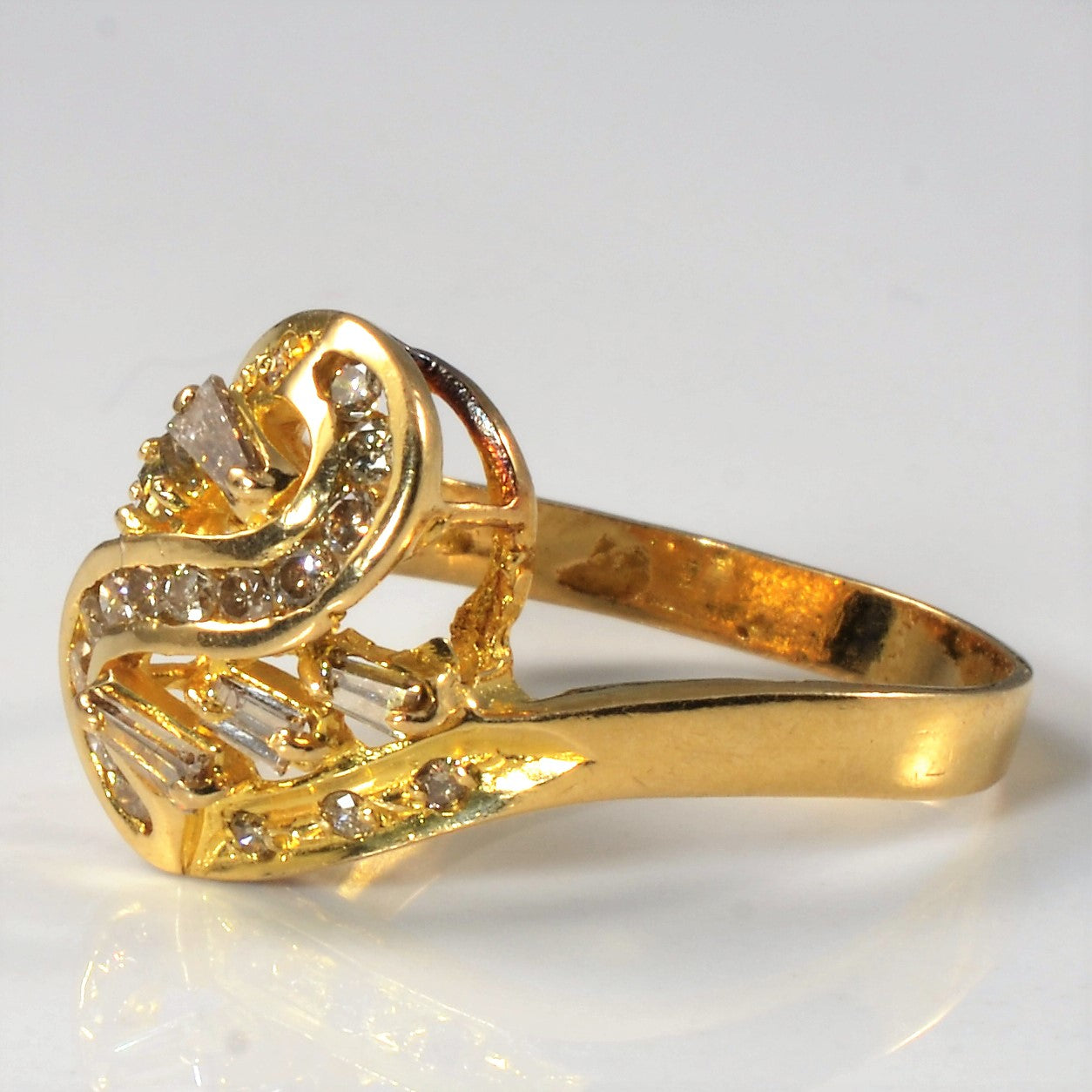 Swirl Channel Diamond Ring | 0.53ctw | SZ 7.75 |