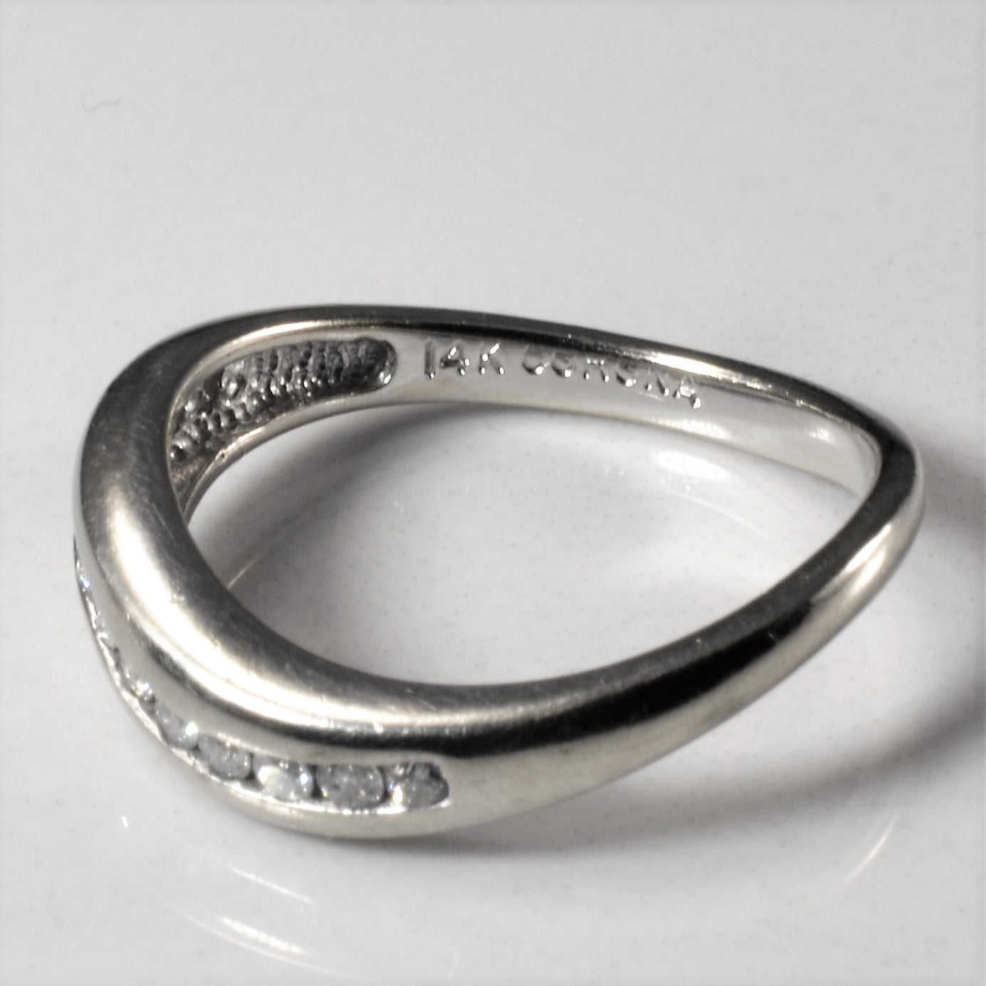 Channel Set Diamond Wave Ring | 0.20ctw | SZ 6.5 |
