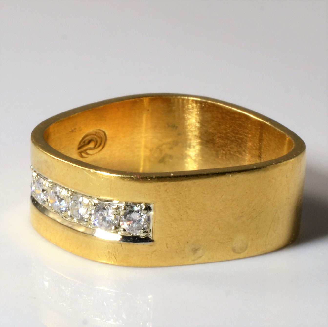 Diamond Wide Band | 0.30ctw | SZ 6.5 |