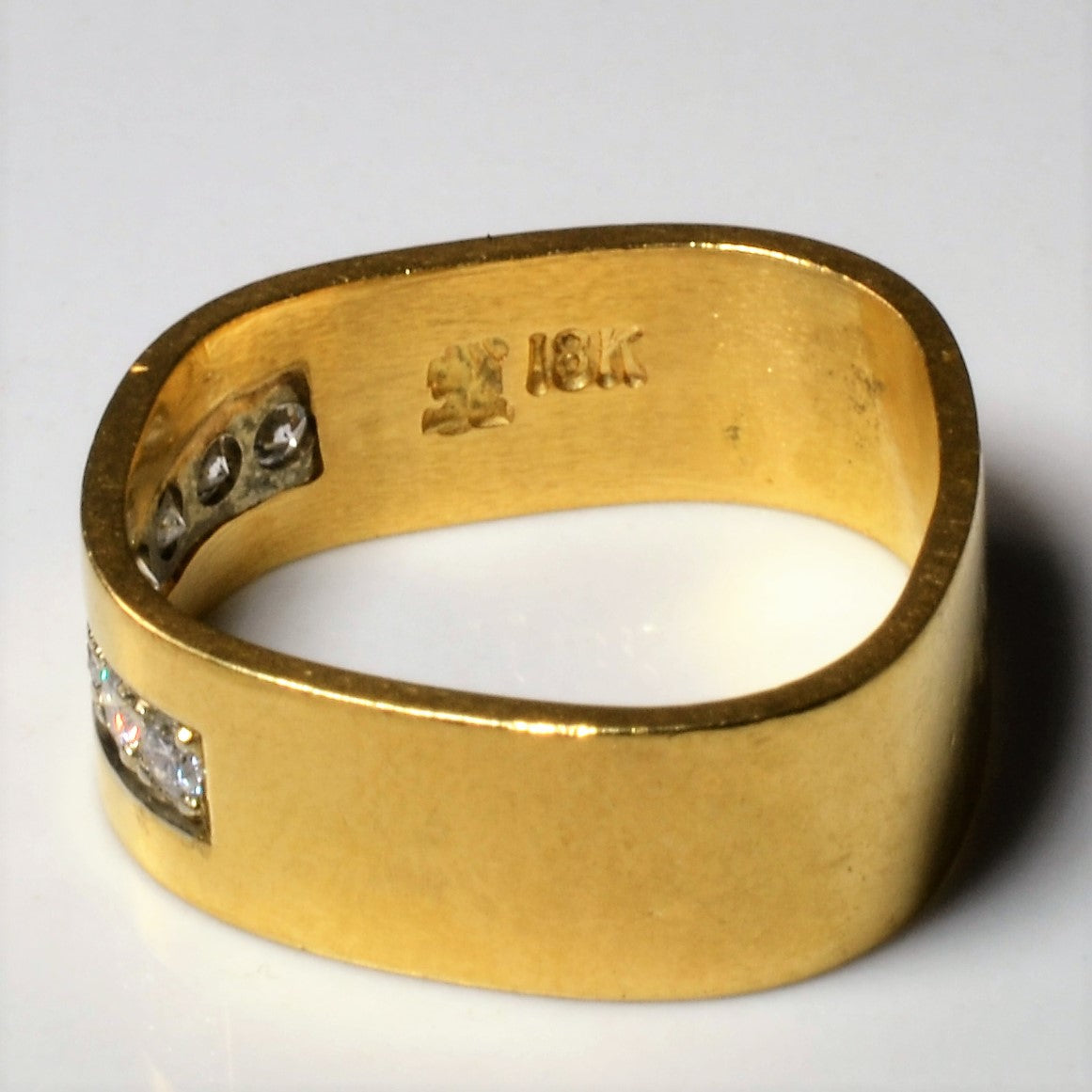 Diamond Wide Band | 0.30ctw | SZ 6.5 |