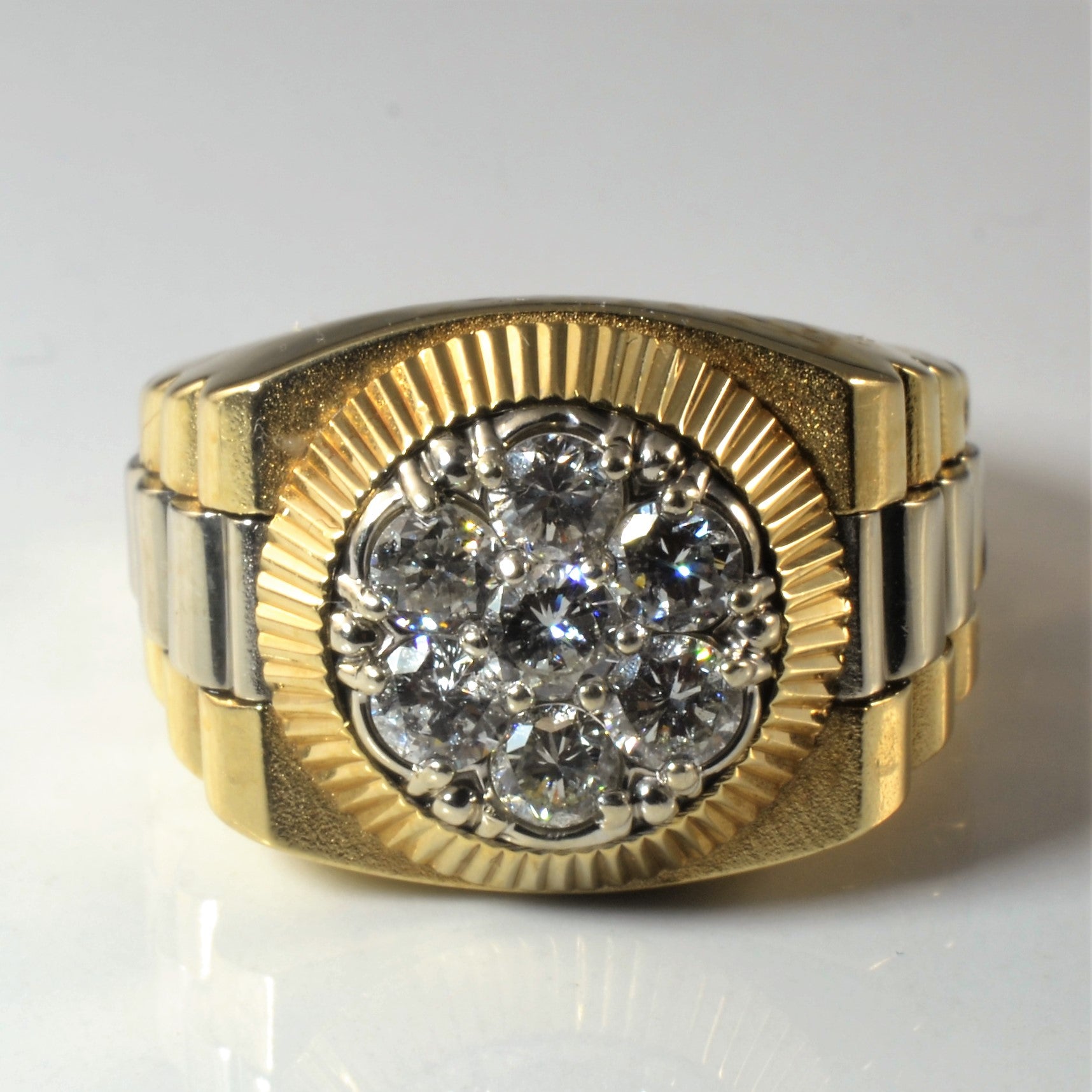 Bague-montre sertie de diamants | 1,75 ct | Taille 14,5 |