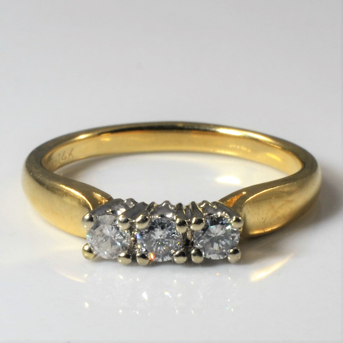 Three Stone Diamond Ring | 0.23ctw | SZ 6.25 |