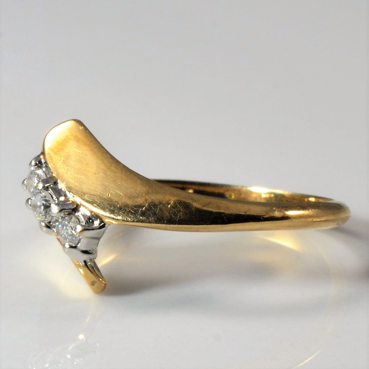 Bypass Three Stone Diamond Ring | 0.09ctw | SZ 7 |