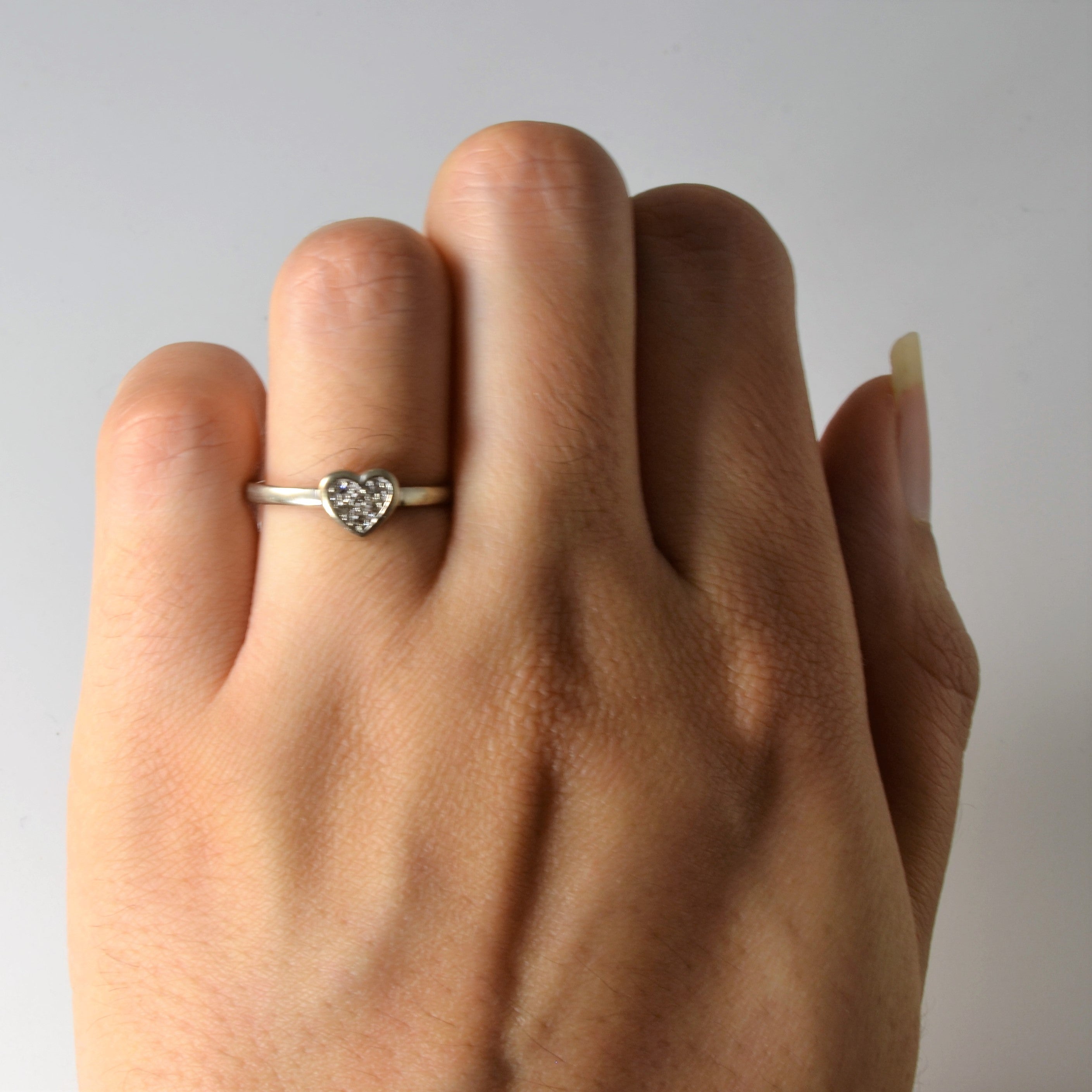 Cluster Set Heart Diamond Ring | 0.04ctw | SZ 6 |