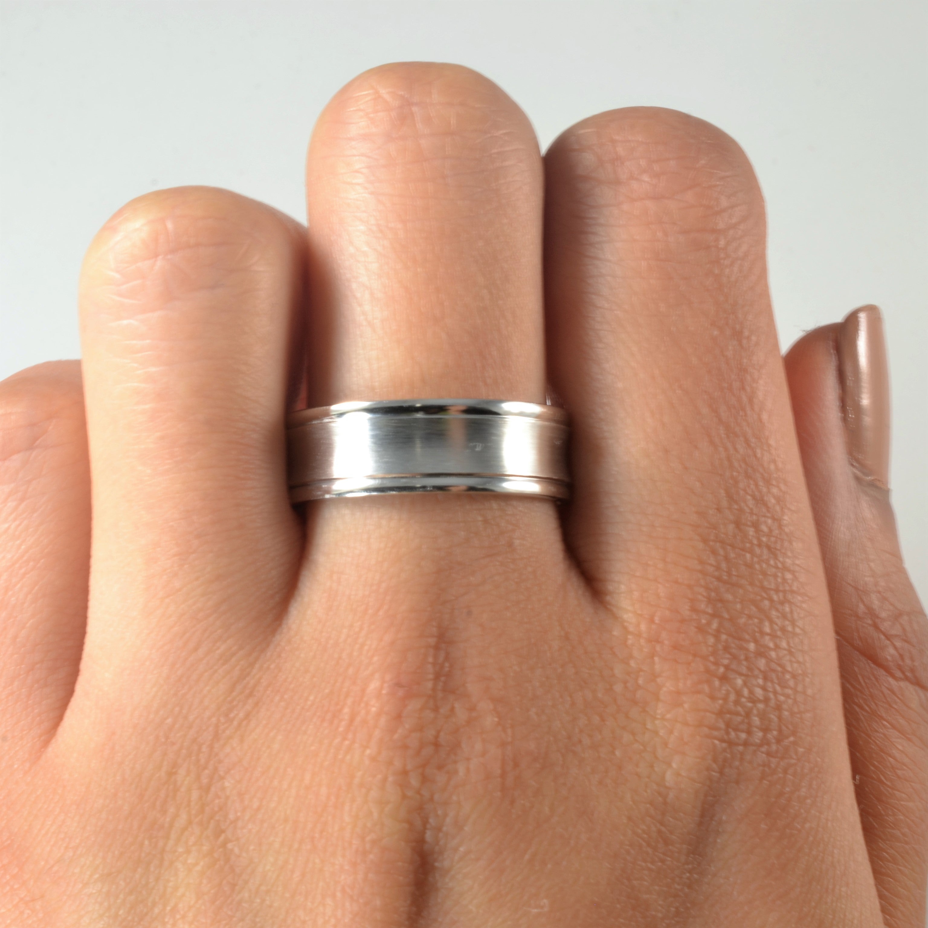 Concave White Gold Band | SZ 9 |