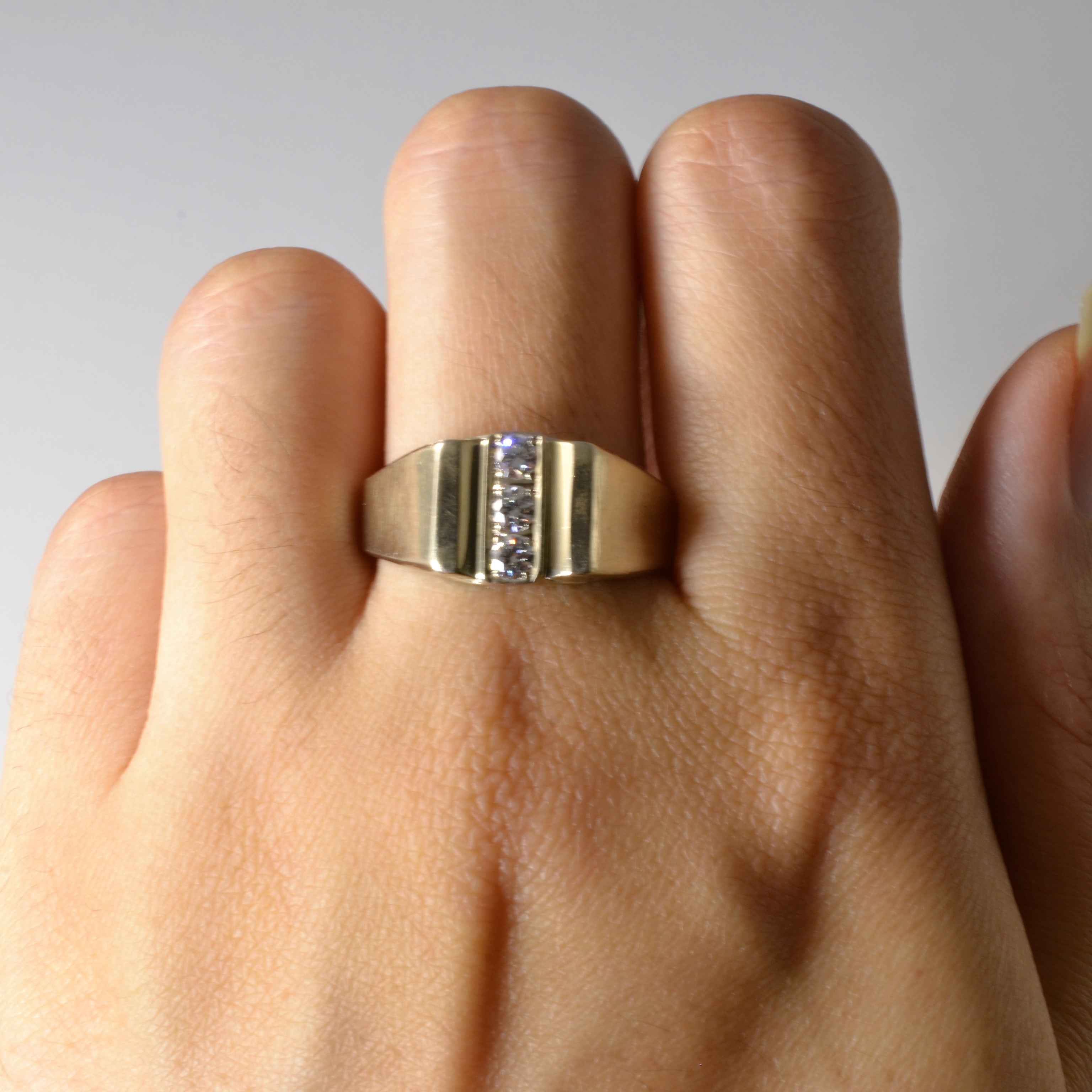 Orange Blossom Diamond Ring | 0.27ctw | SZ 11 |