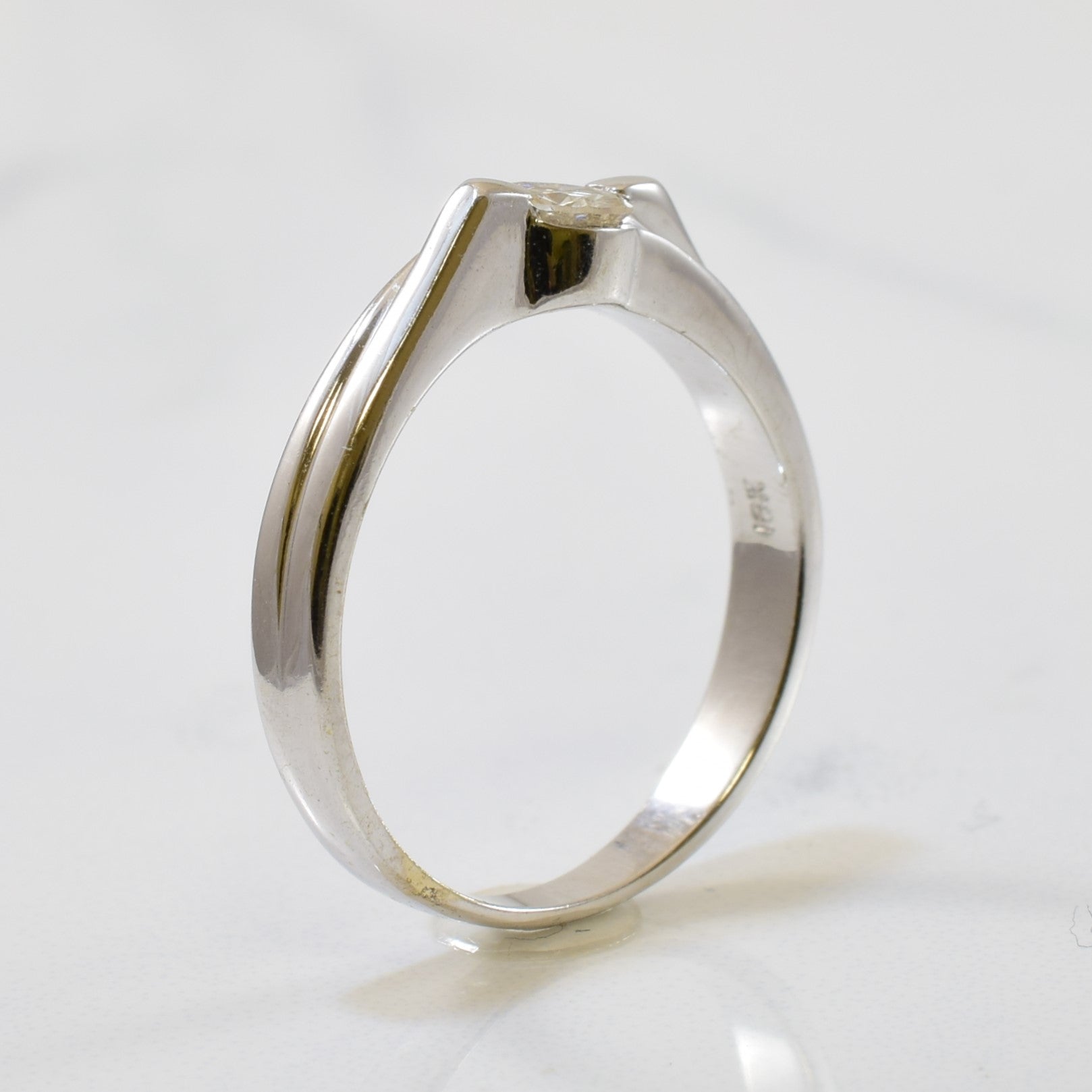 Low Profile Solitaire Diamond Ring | 0.18ct | SZ 4.75 |