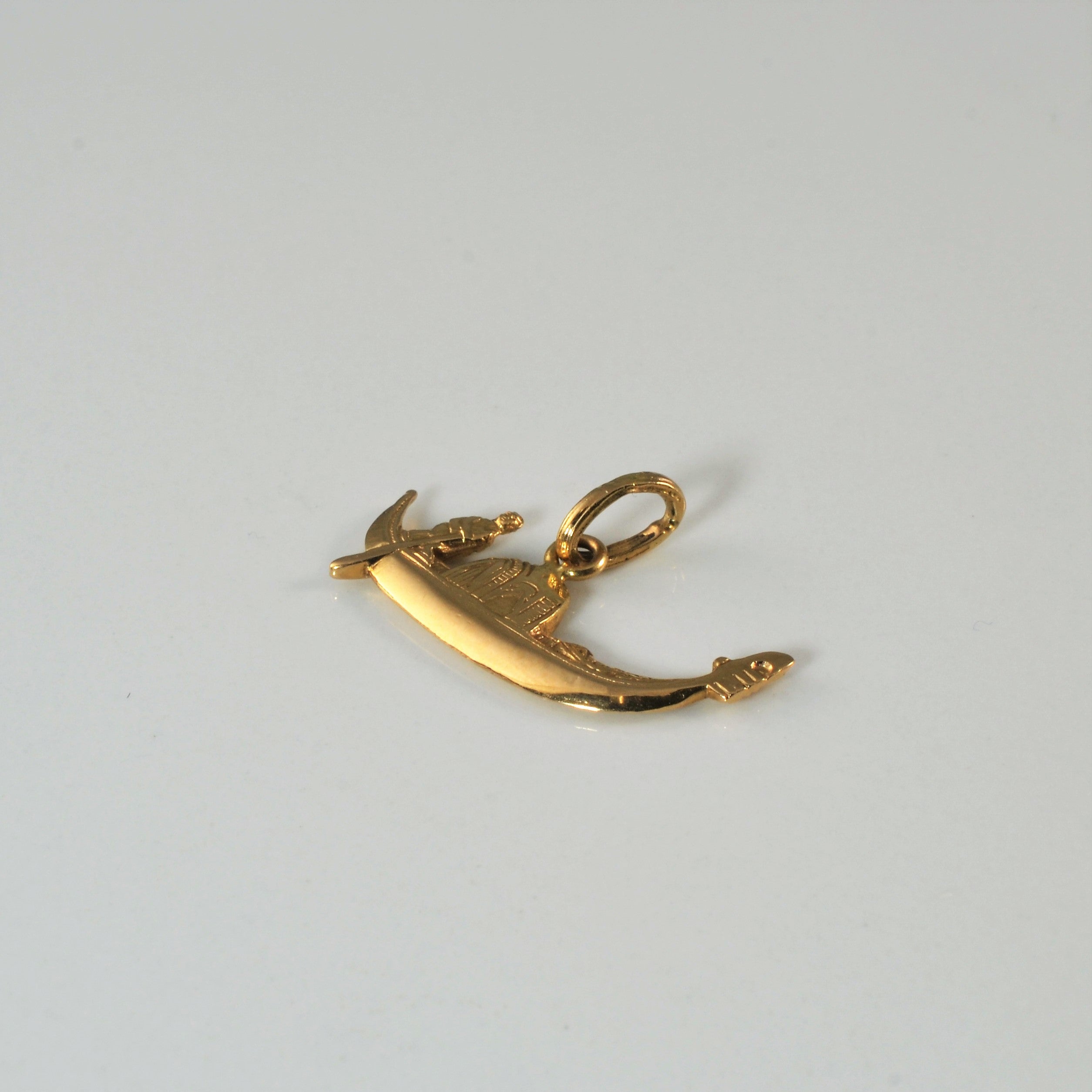 Yellow Gold Row Boat Pendant |