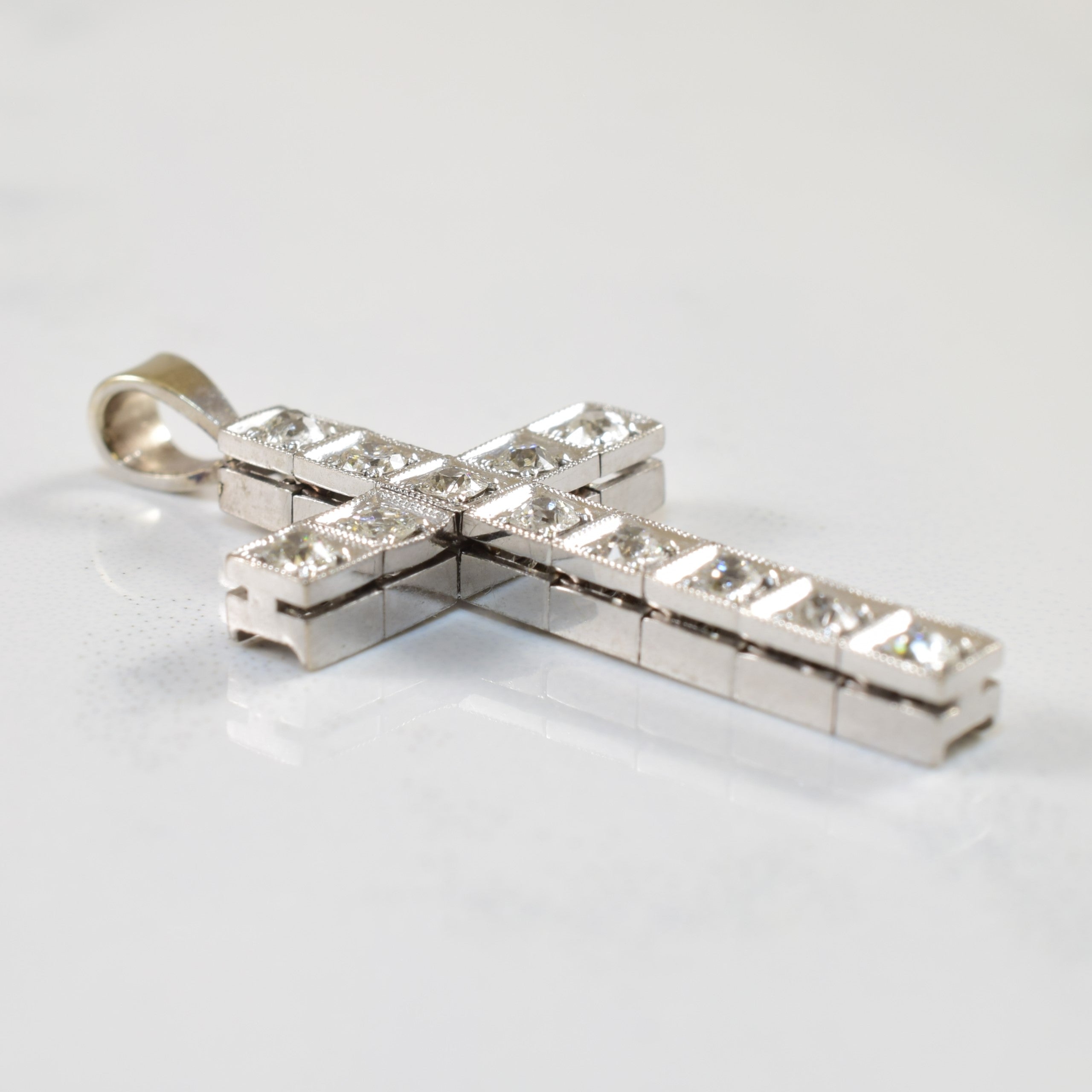 Diamond Cross Pendant | 0.27ctw |