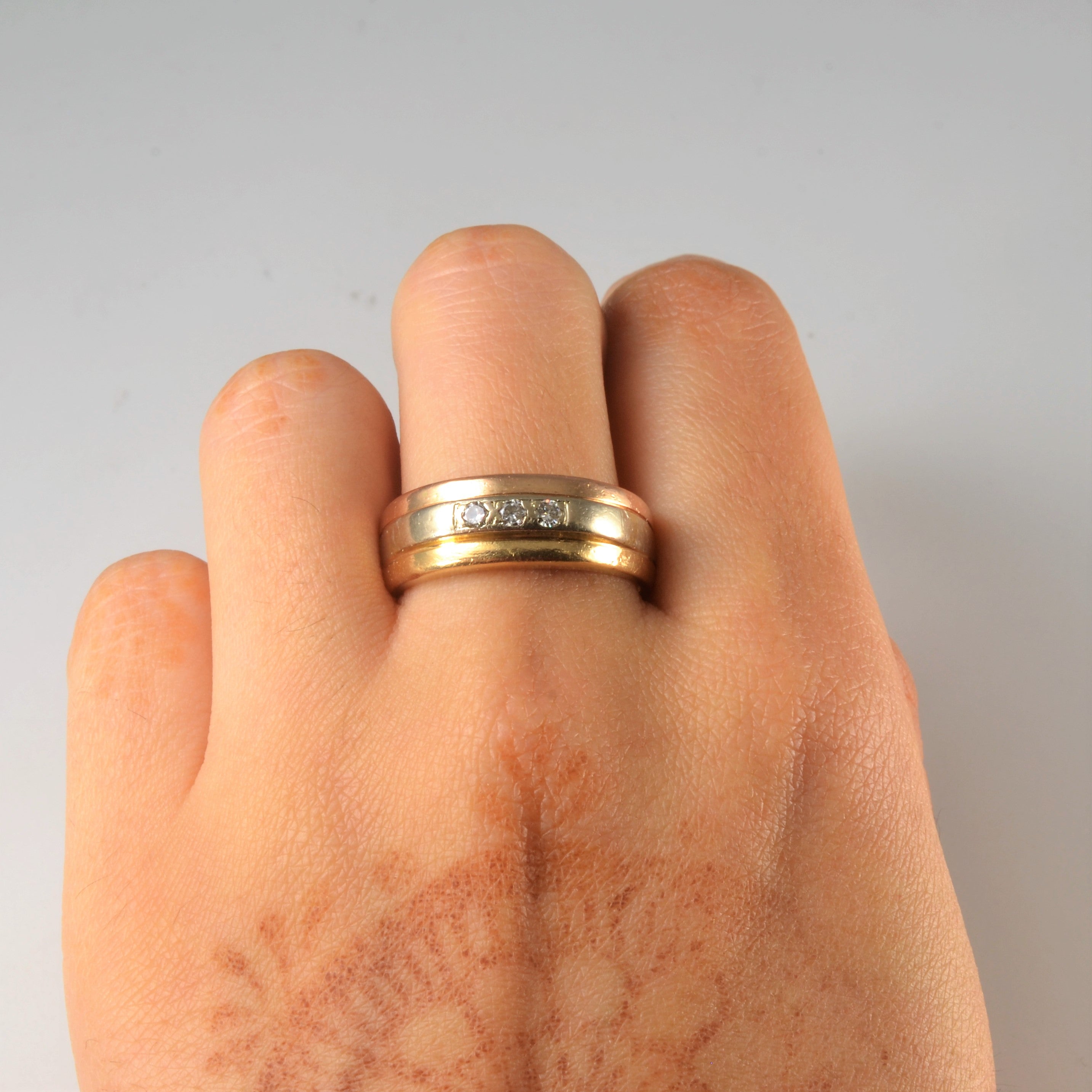 Flush Set Diamond Band | 0.17ctw| SZ 10.25 |
