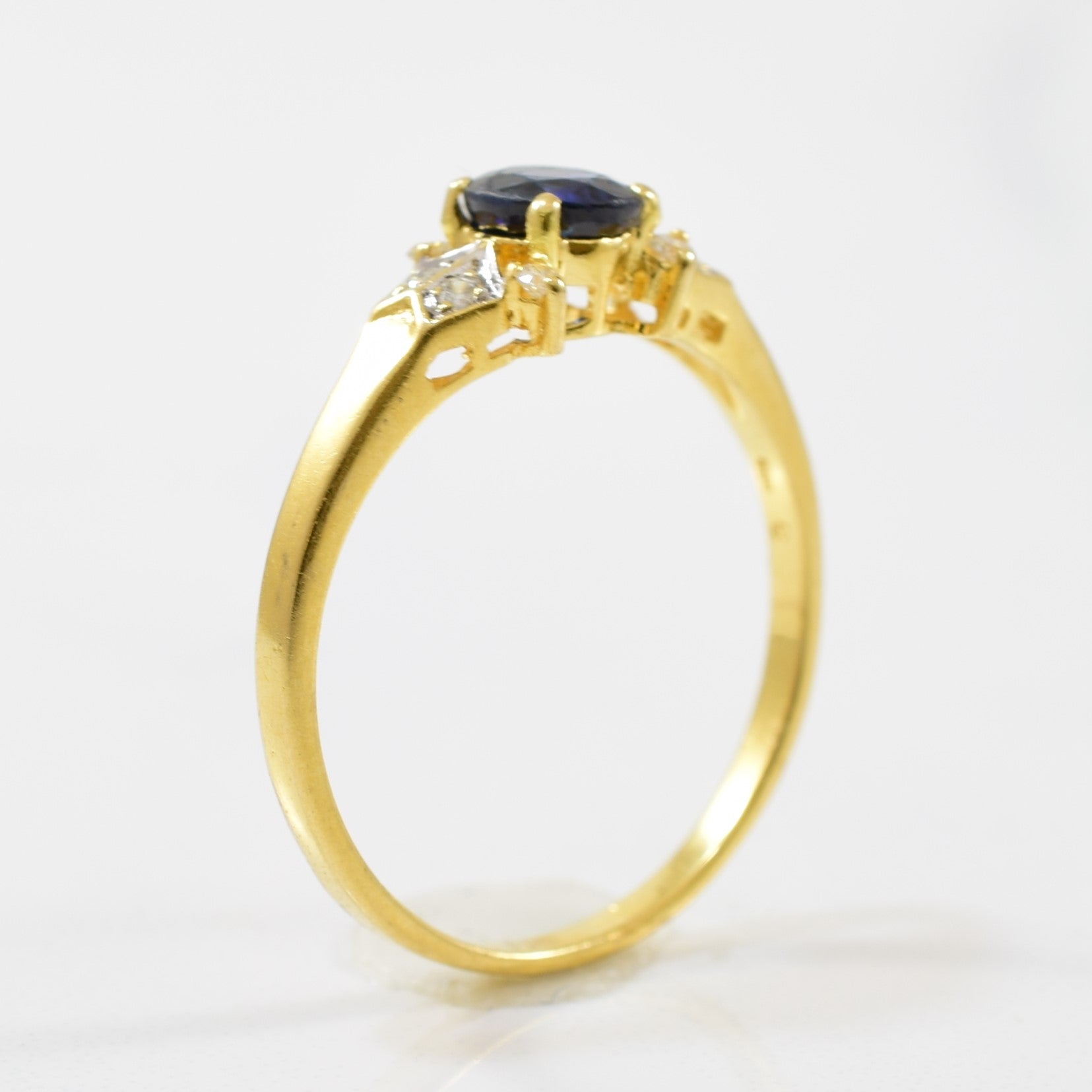 Blue Sapphire & Diamond Engagement Ring | 0.06ctw, 0.68ct | SZ 7.25 |