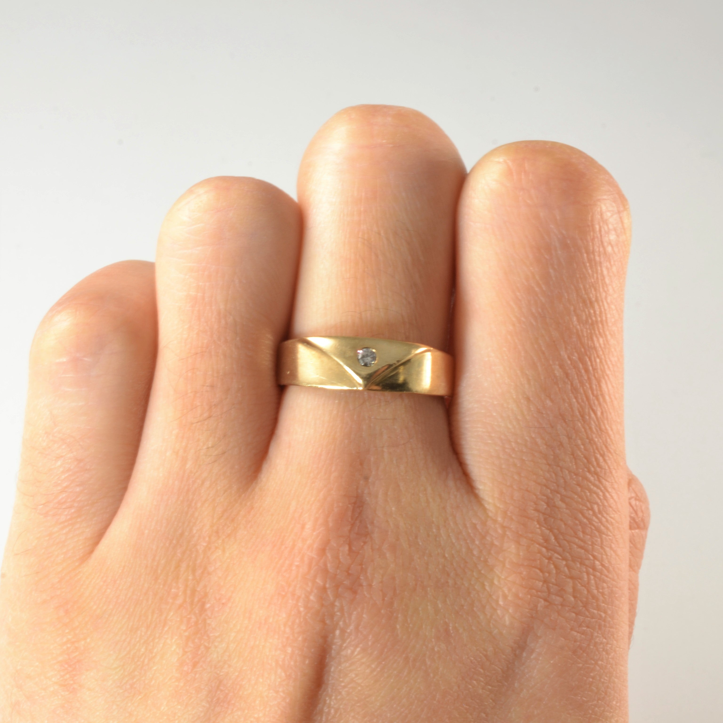 Flush Set Diamond Band | 0.04ct | SZ 6 |