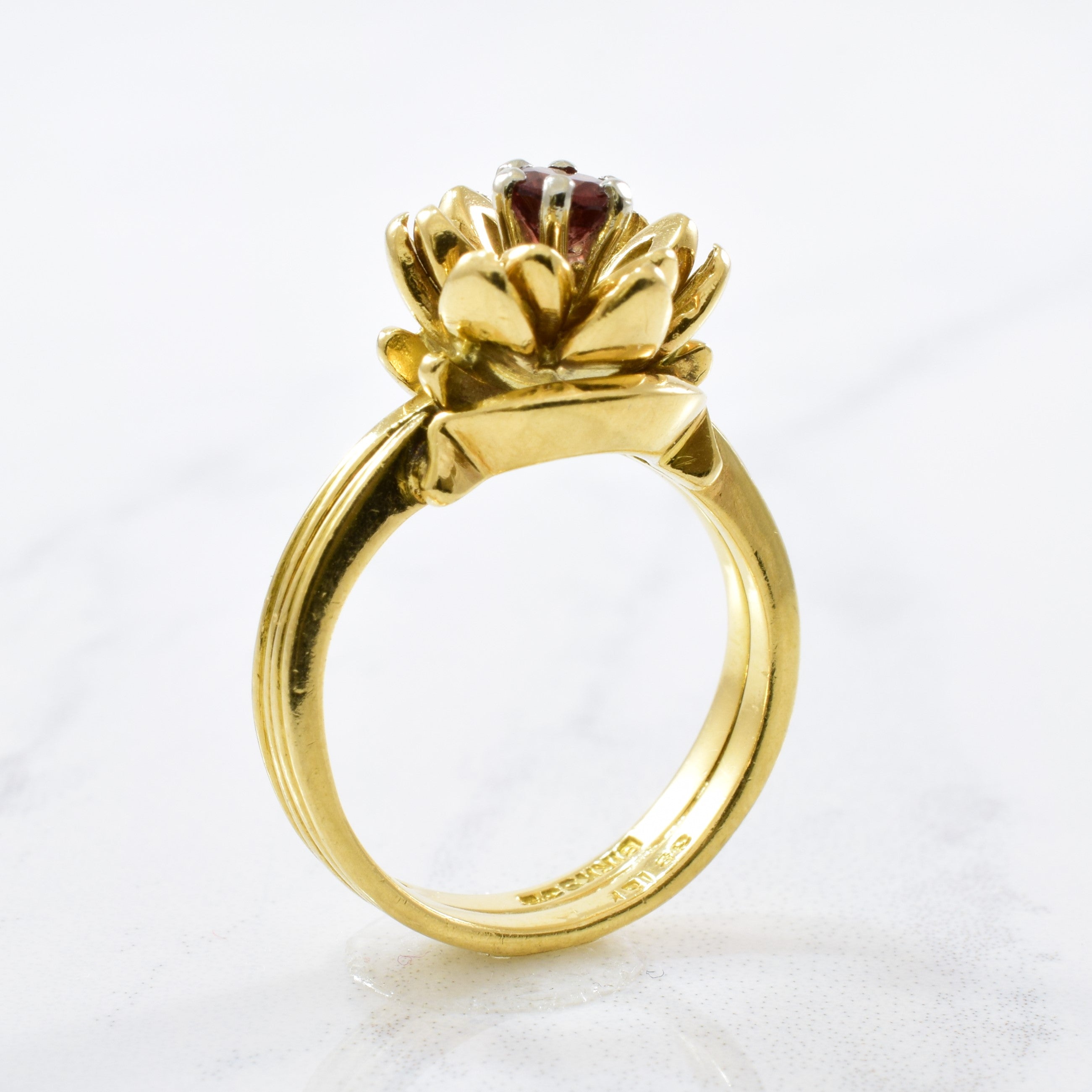 Birks' Floral Garnet Ring Circa 1950s | 0.20ct | SZ 4.75 |