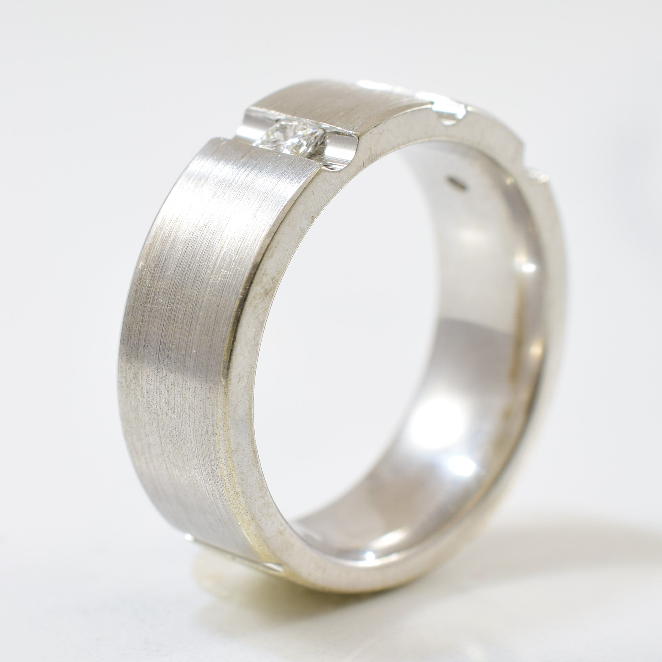 Vertical Channel Diamond Band | 0.26ctw | SZ 8.25 |