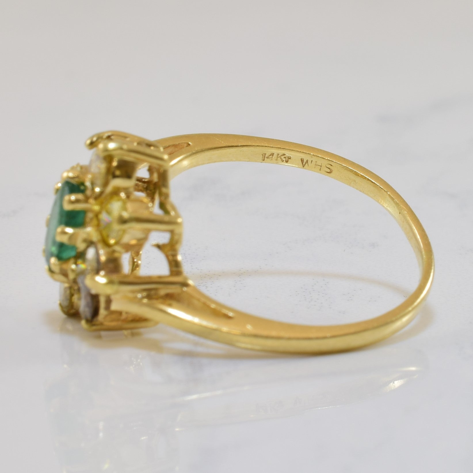 Emerald & Gradient Yellow Diamond Cocktail Ring | 0.80ctw, 0.40ct | SZ 7 |