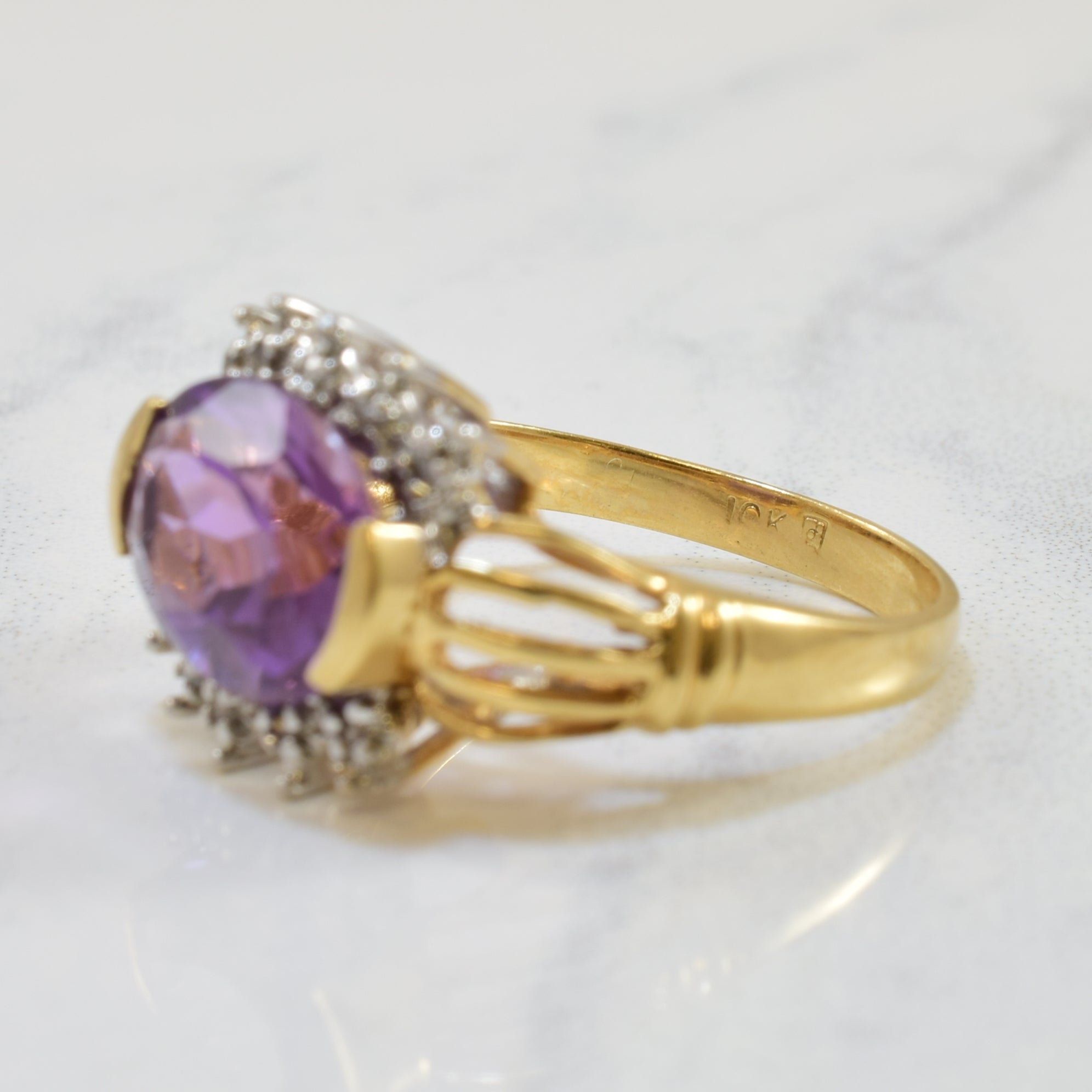 Oval Amethyst & Diamond Ring | 2.75ct, 0.04ctw | SZ 5.5 |
