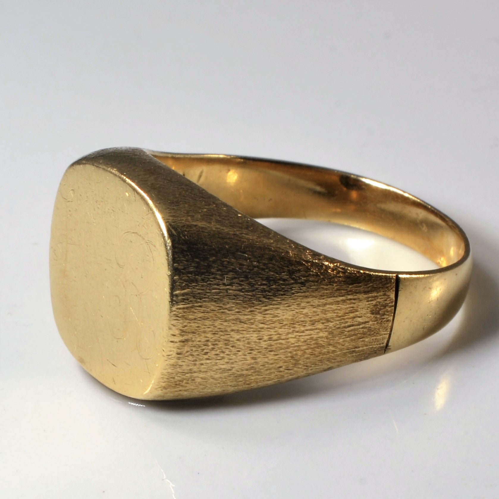 Initial 'WR' Signet Ring | SZ 11.75 |