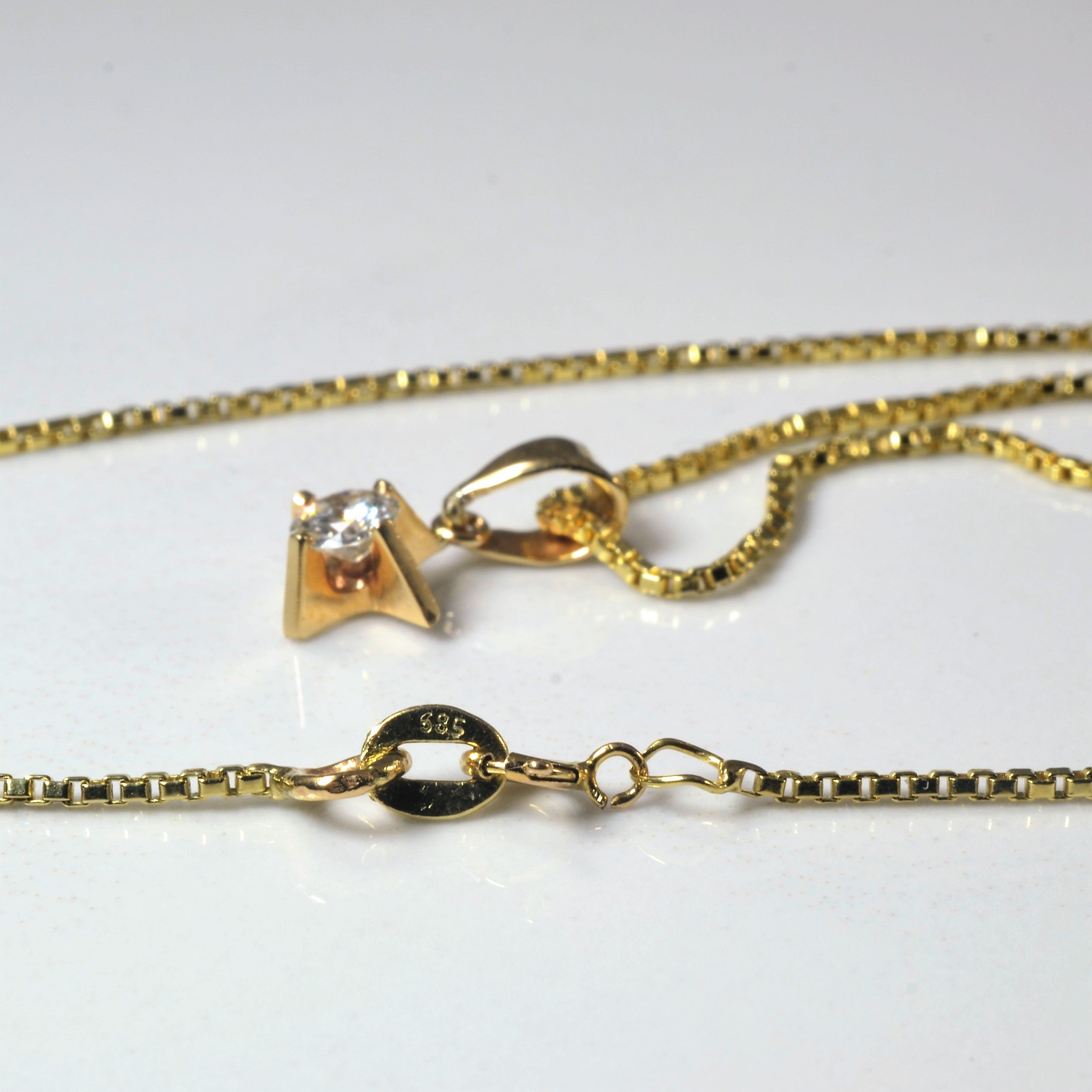 East West Solitaire Diamond Necklace | 0.19ct | 18" |
