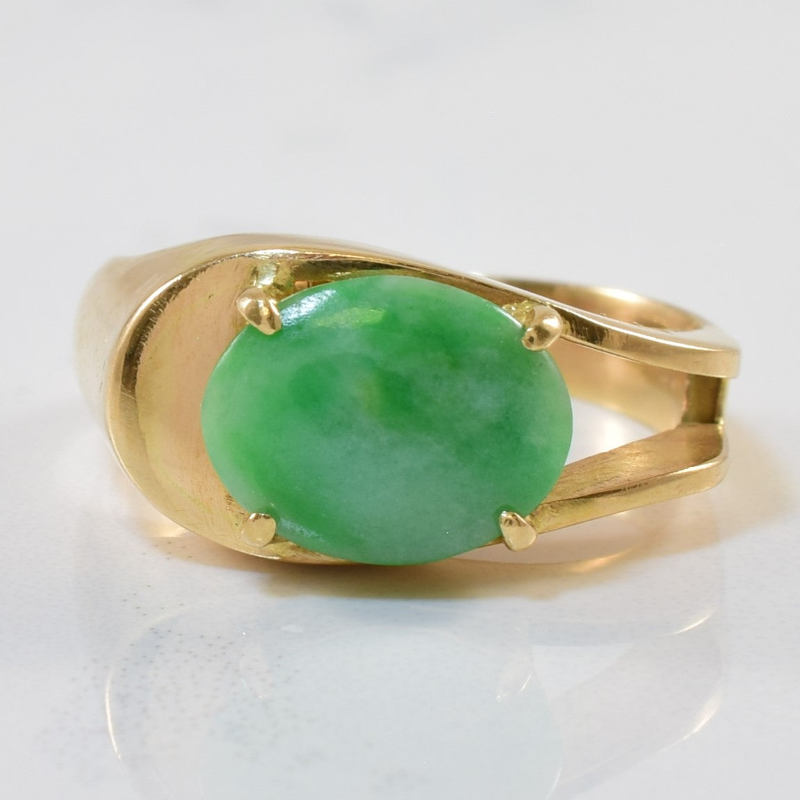 Jadeite Cabochon Split Shank Ring | 2.00ct | SZ 4.5 |
