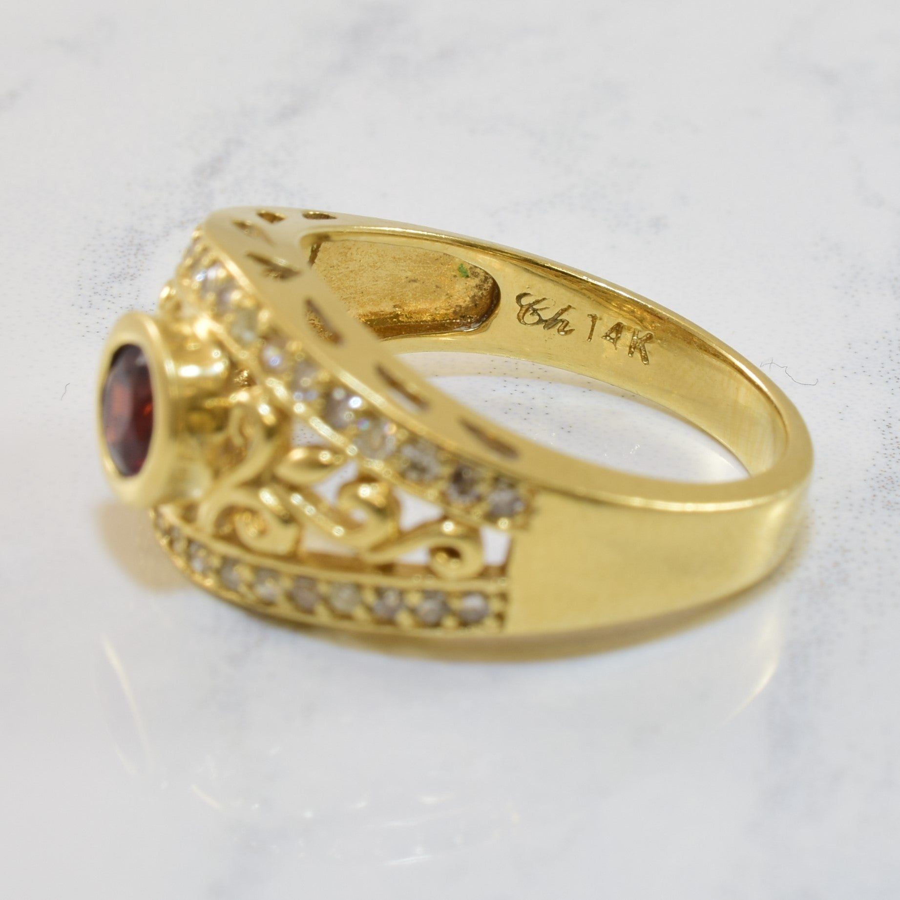 Filigree Bezel Set Garnet & Diamond Ring | 0.40ct, 0.32ctw | SZ 6.75 |