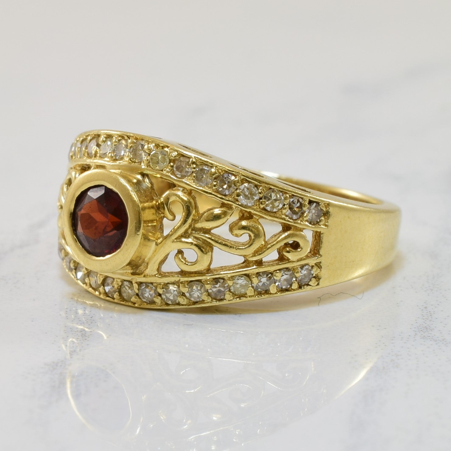 Filigree Bezel Set Garnet & Diamond Ring | 0.40ct, 0.32ctw | SZ 6.75 |