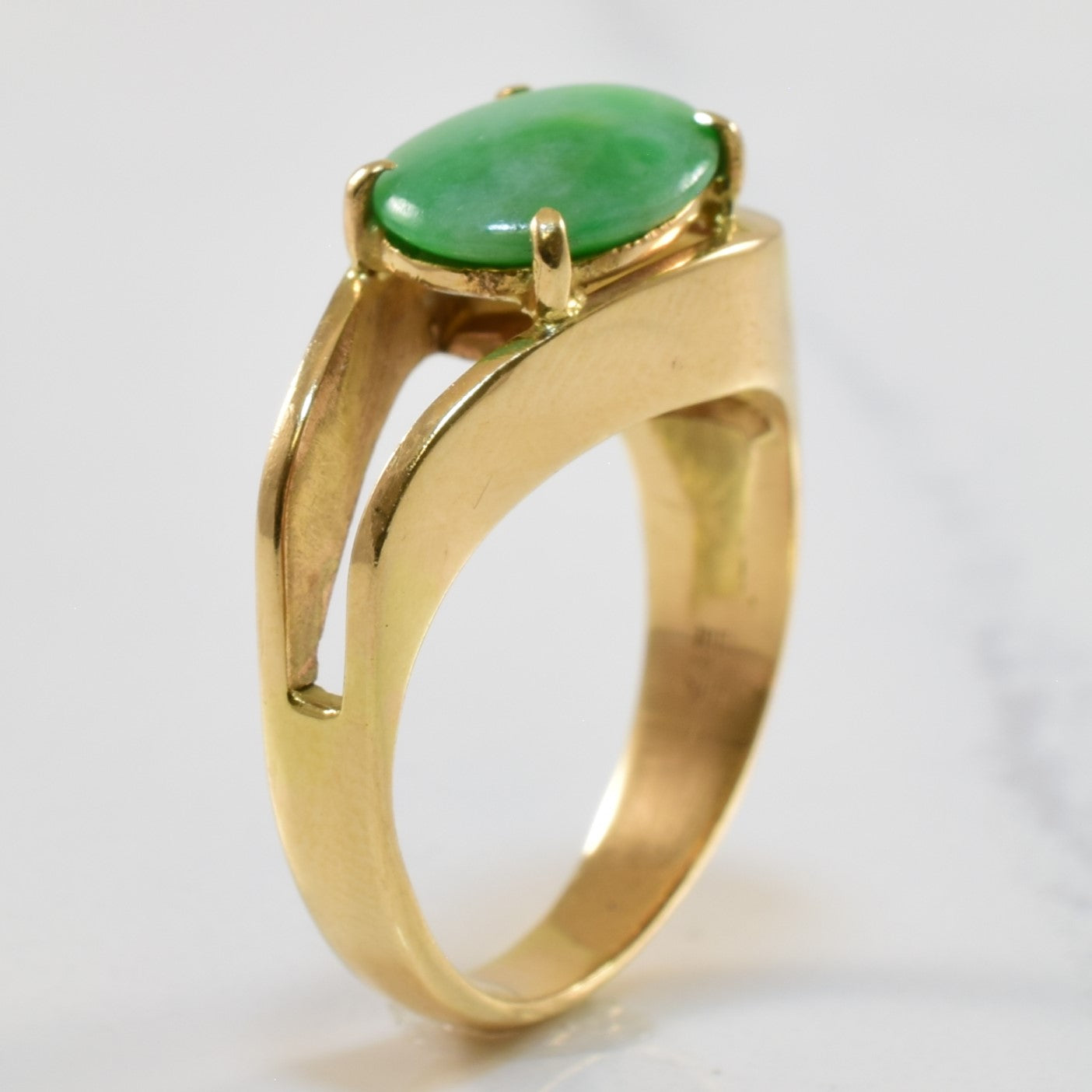 Jadeite Cabochon Split Shank Ring | 2.00ct | SZ 4.5 |