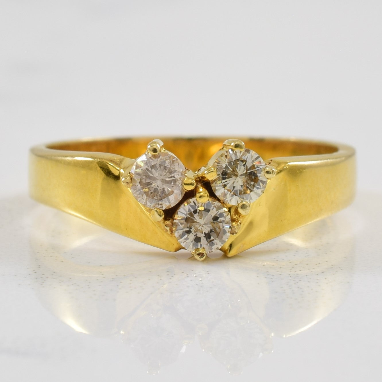Three Stone Diamond Ring | 0.30ctw | SZ 6.5 |
