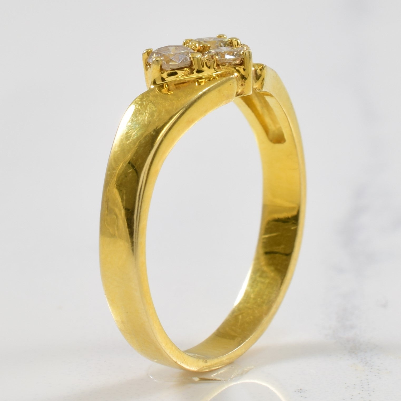Three Stone Diamond Ring | 0.30ctw | SZ 6.5 |