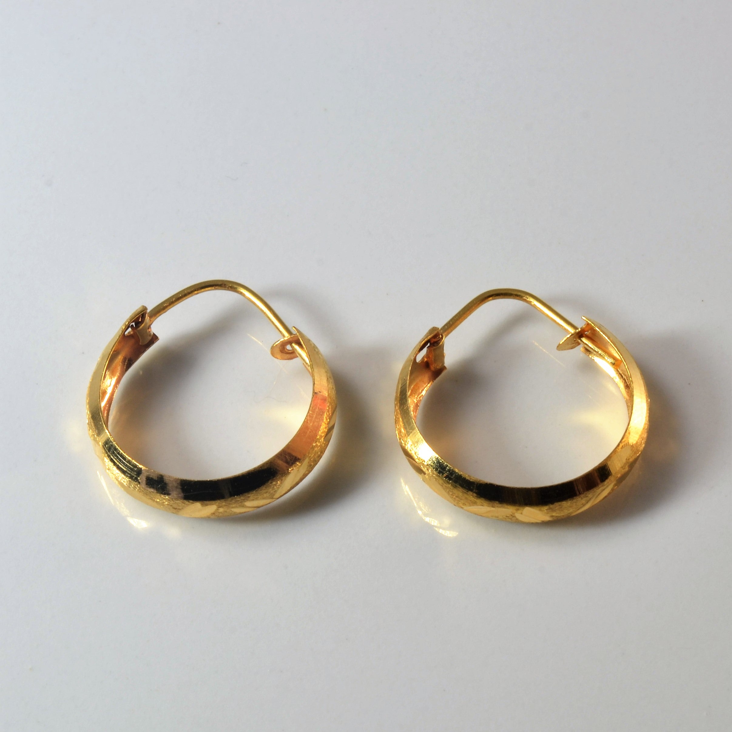 21k Yellow Gold Hoop Earrings |