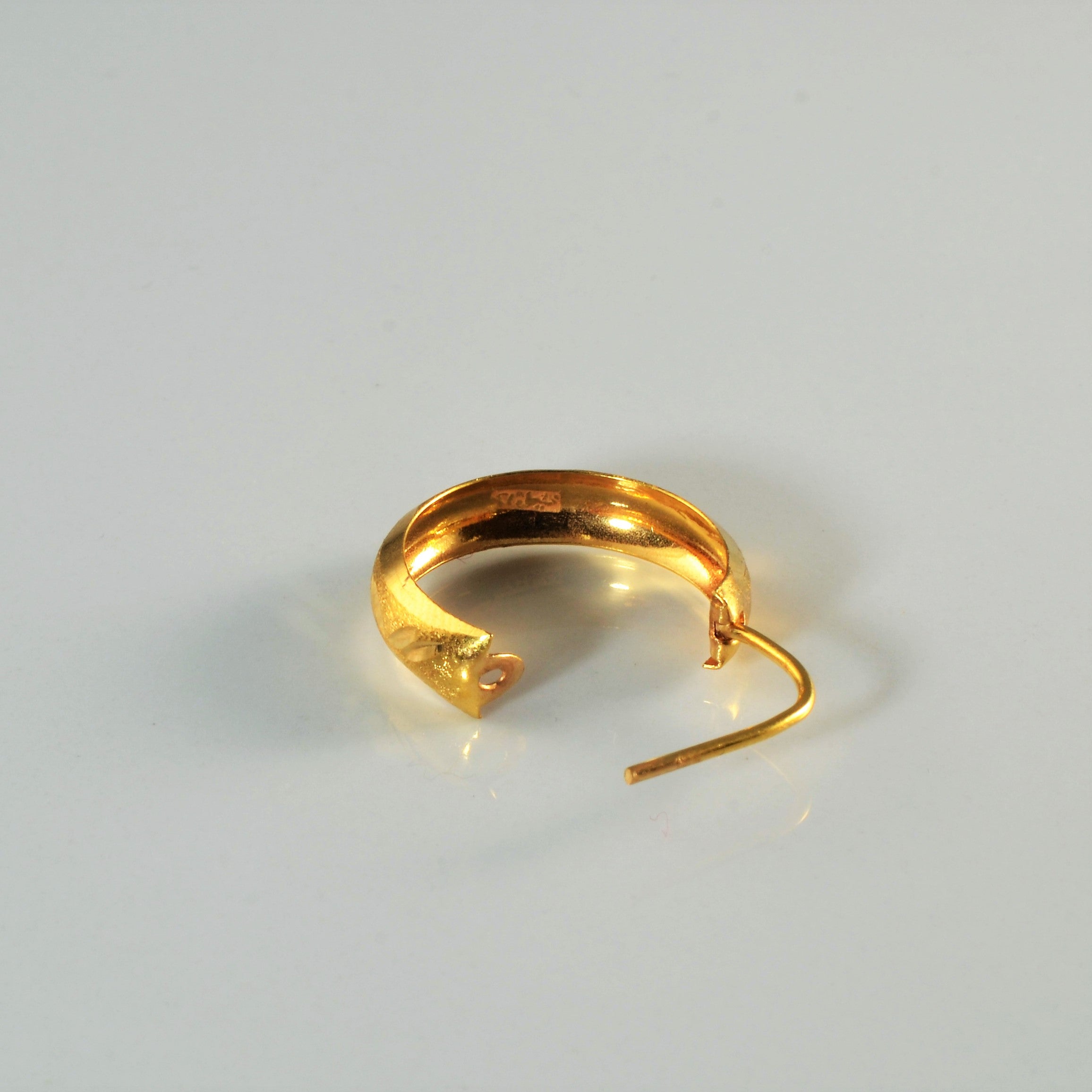 21k Yellow Gold Hoop Earrings |