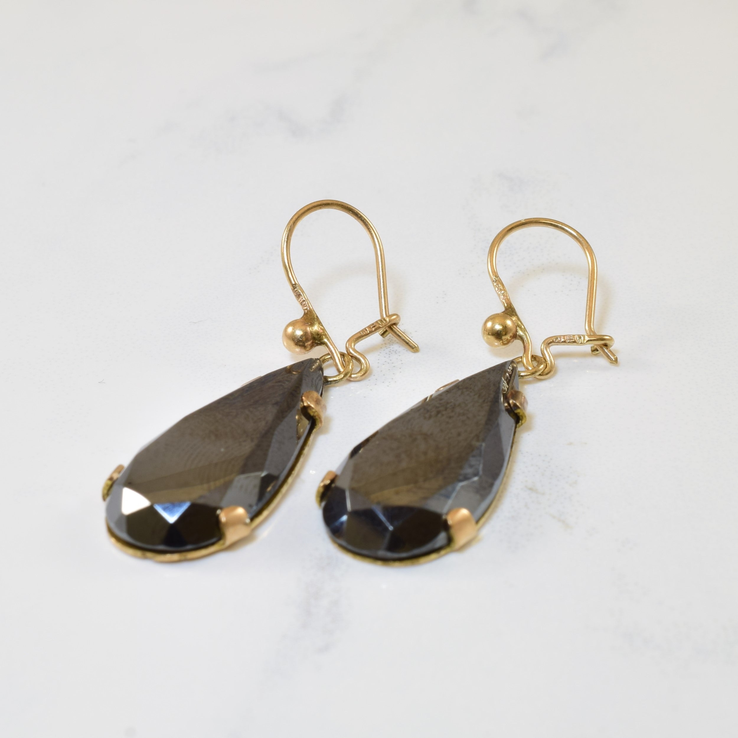 Boucles d'oreilles pendantes en hématite taille poire | 15,00 ct |