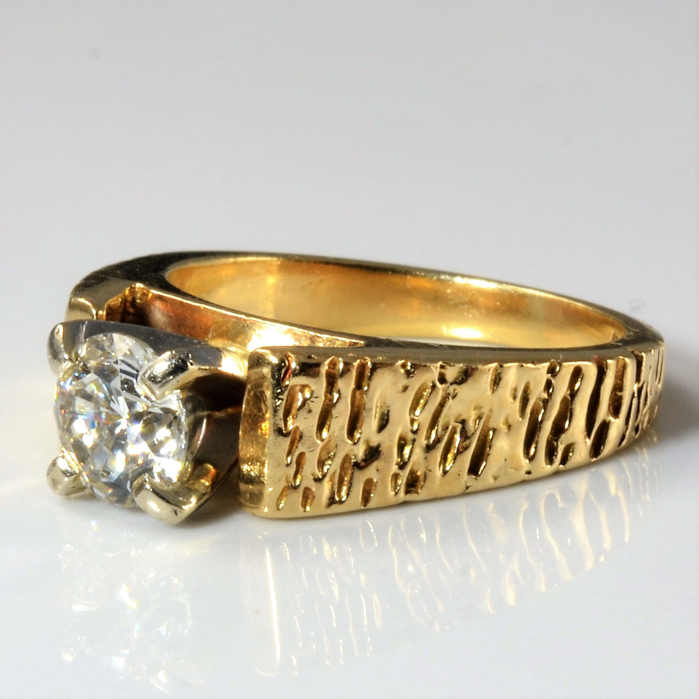 Solitaire vintage engagement ring with textured band, antique engagement ring
