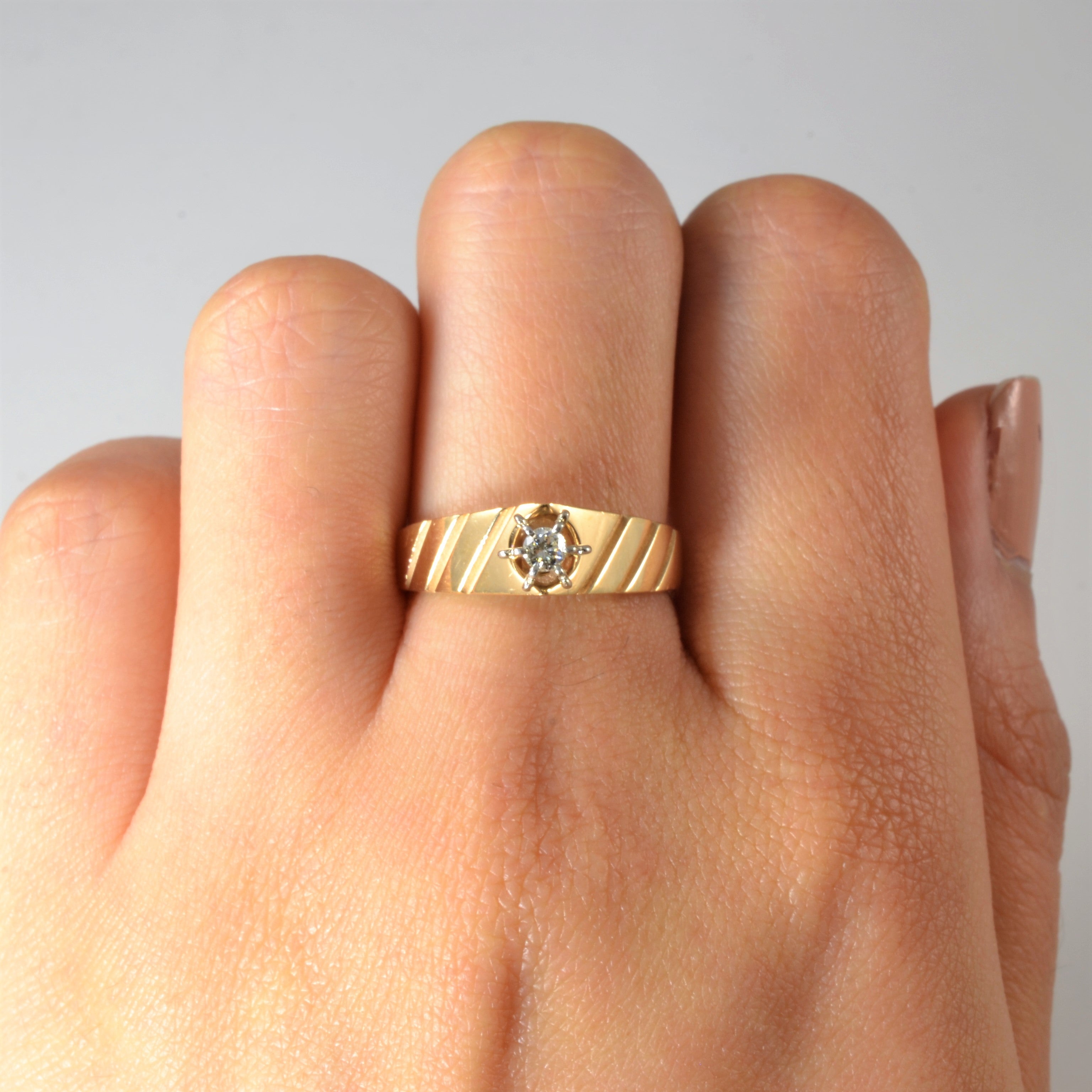 Textured Diamond Solitaire Ring | 0.10ct | SZ 7 |