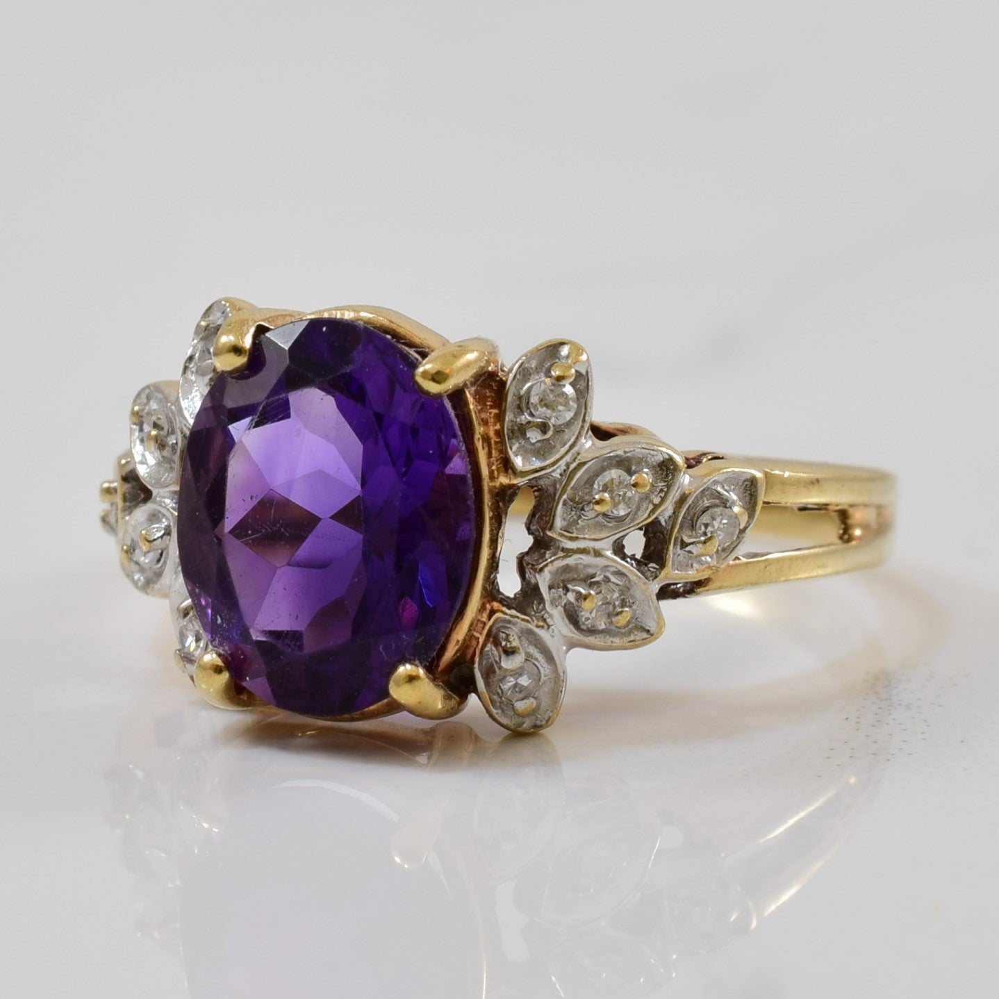 Bague florale en améthyste et diamants | 2,50 ct, 0,05 ct au total | Taille 7,5 |