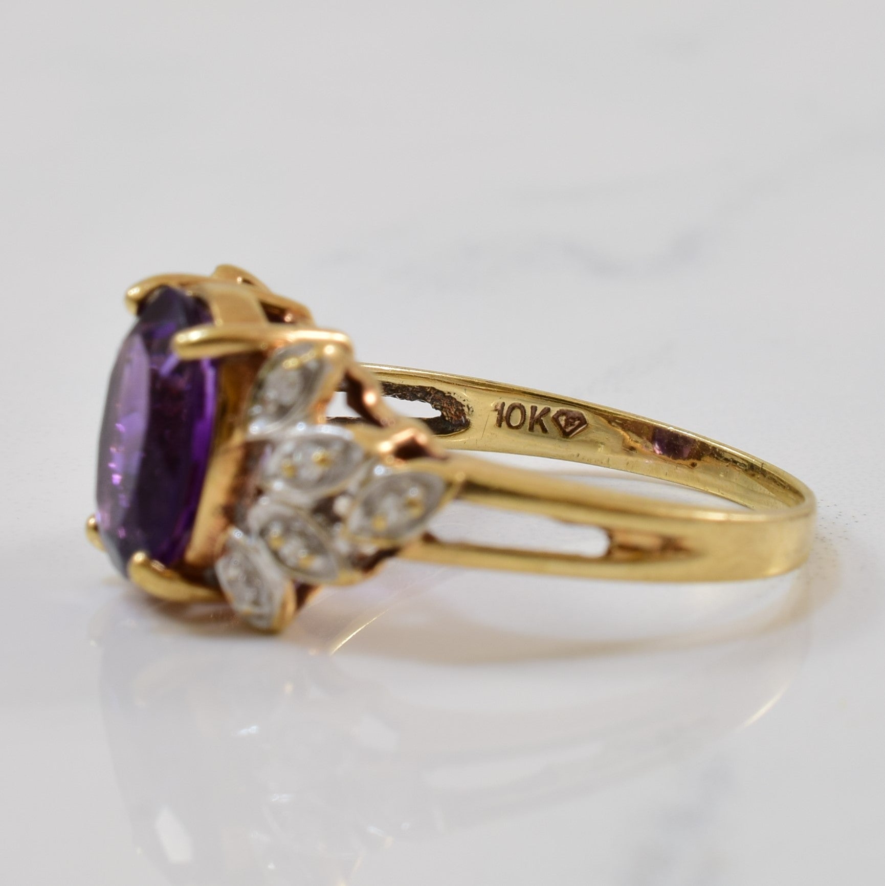 Bague florale en améthyste et diamants | 2,50 ct, 0,05 ct au total | Taille 7,5 |
