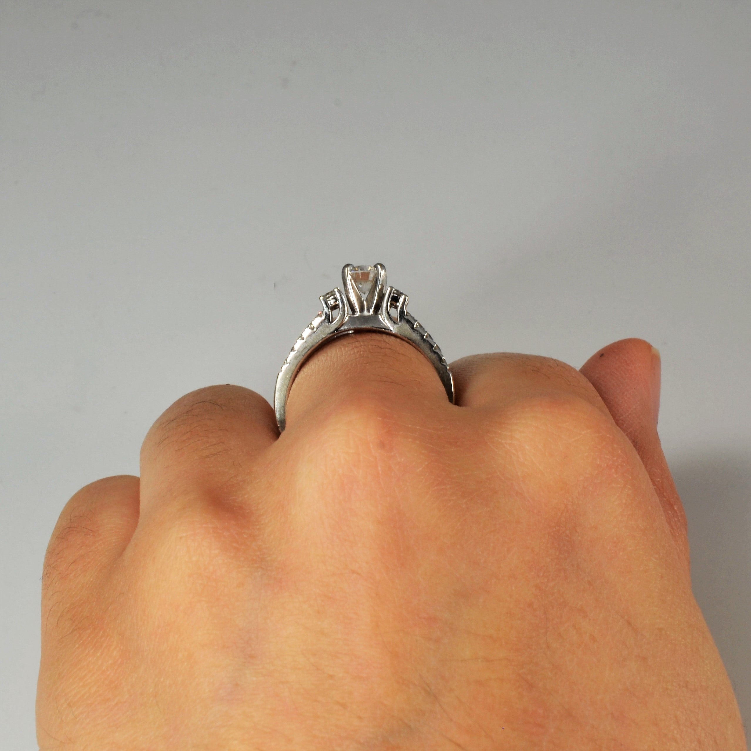 Tapered Diamond Double Row Engagement Ring | 0.85ctw | SZ 7 |