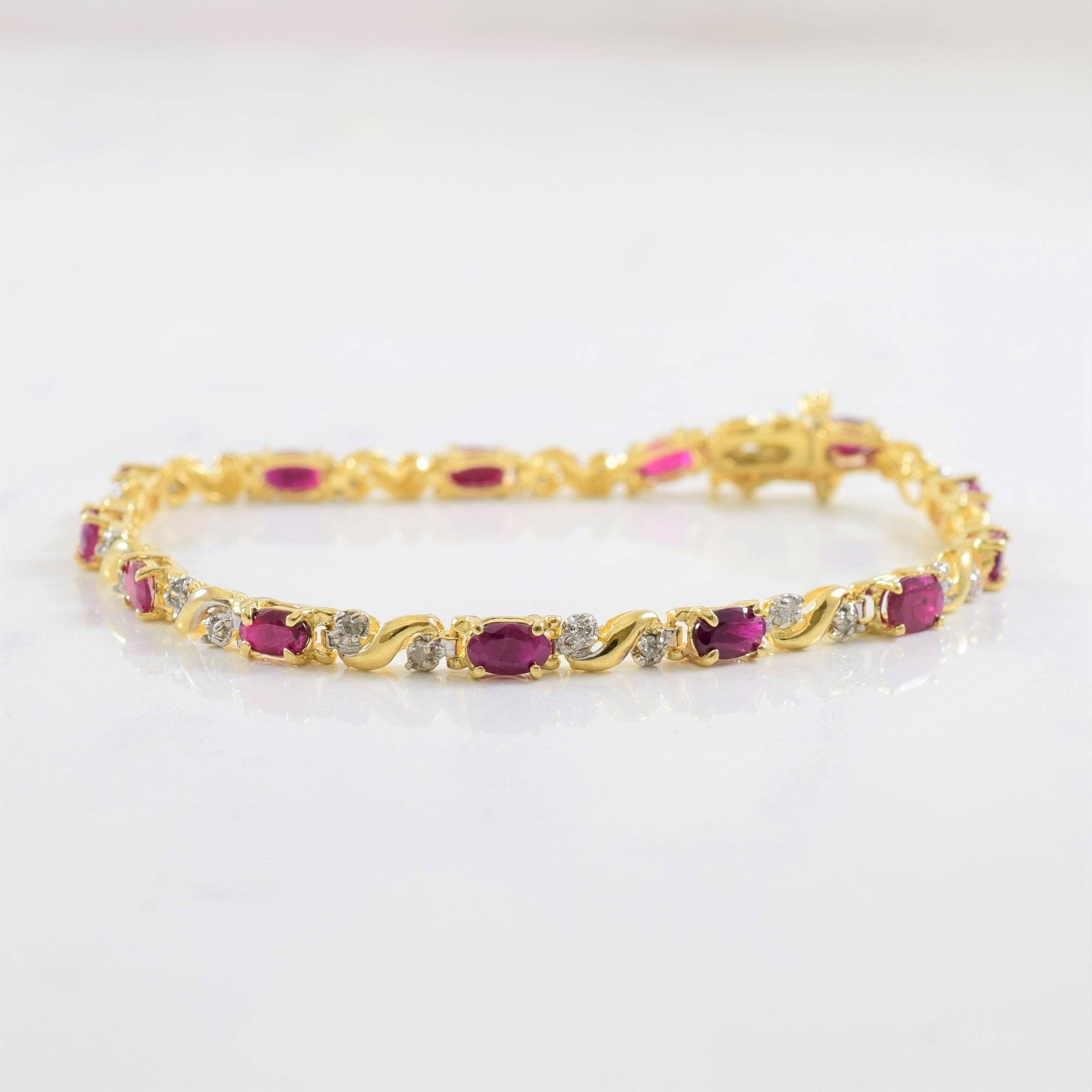 Bracelet tennis rubis et diamants | 0,26 ct, 3,00 ct | 17,8 cm |