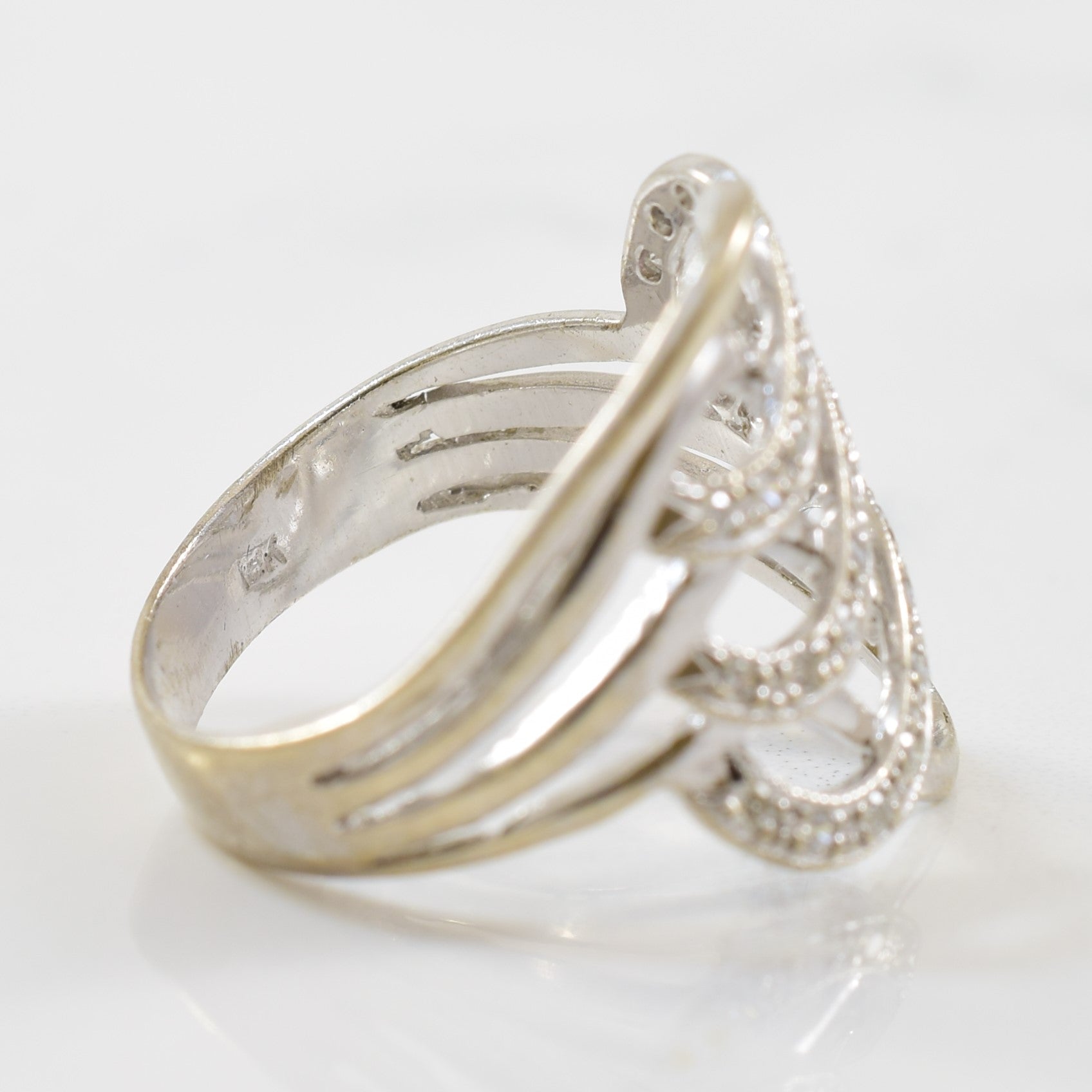 Diamond Swirl Cocktail Ring | 0.12ctw | SZ 6.75 |
