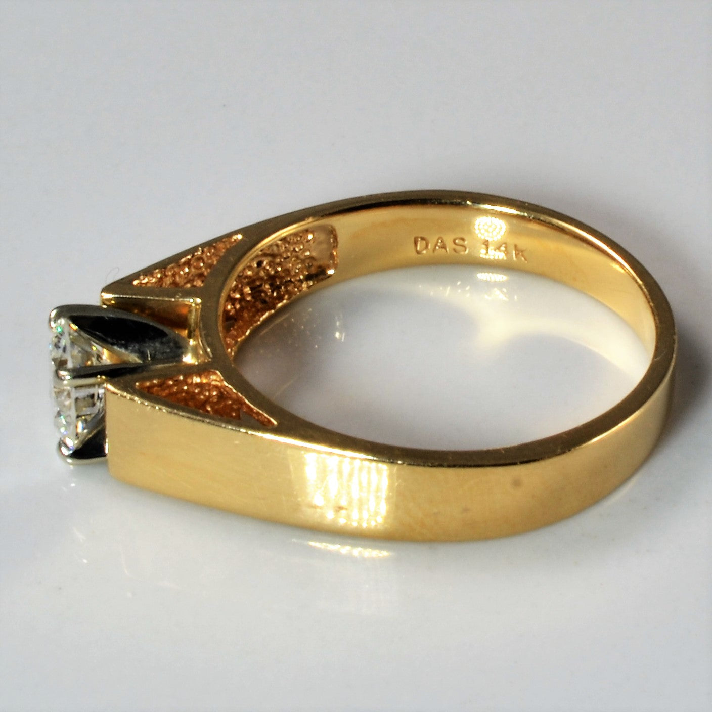 Engagement ring vintage diamond solitaire, antique engagement ring for sale in USA