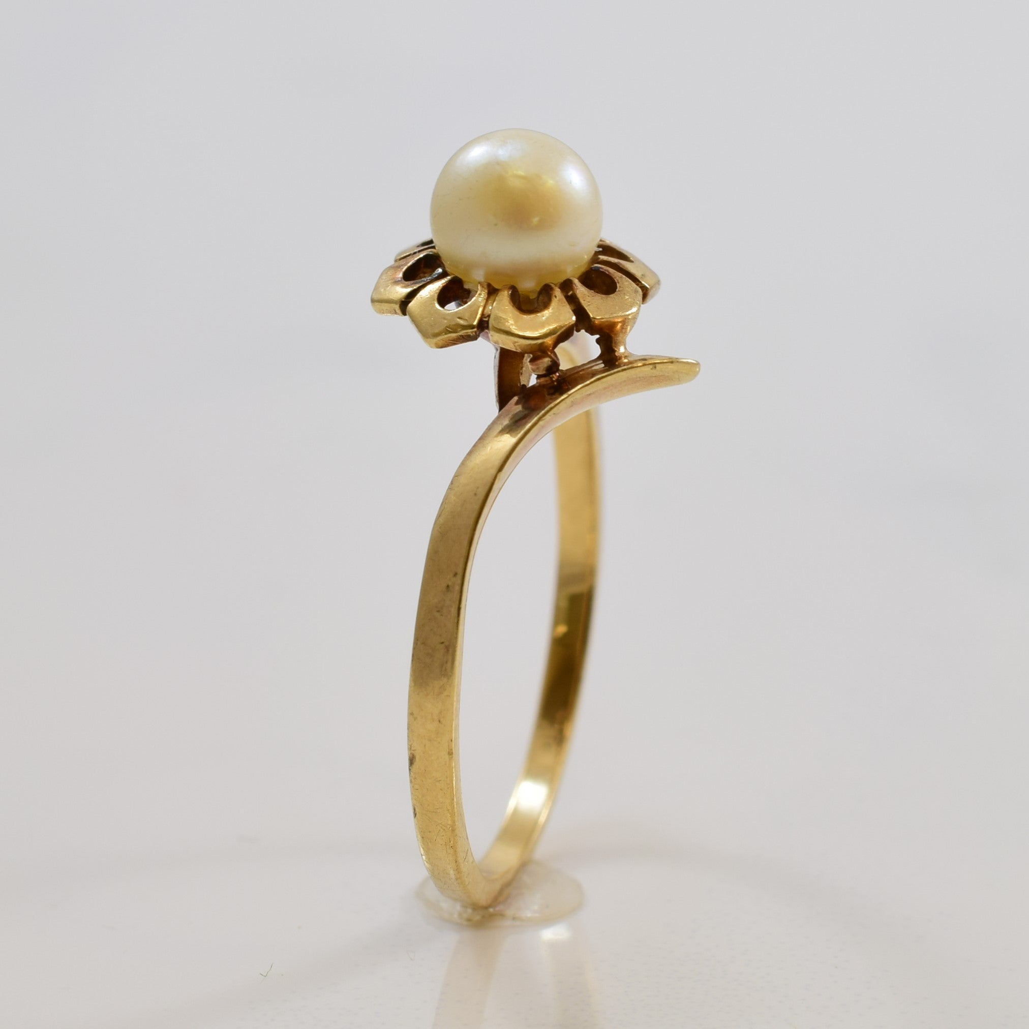 Floral Pearl Bypass Ring | 1.00ct | SZ 6 |