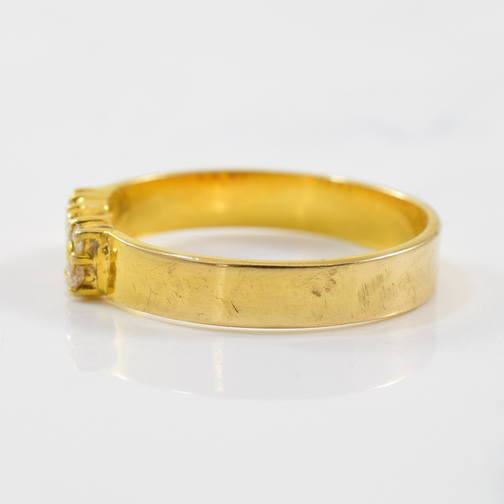 Eight Stone Diamond Band | 0.16ctw | SZ 7.5 |