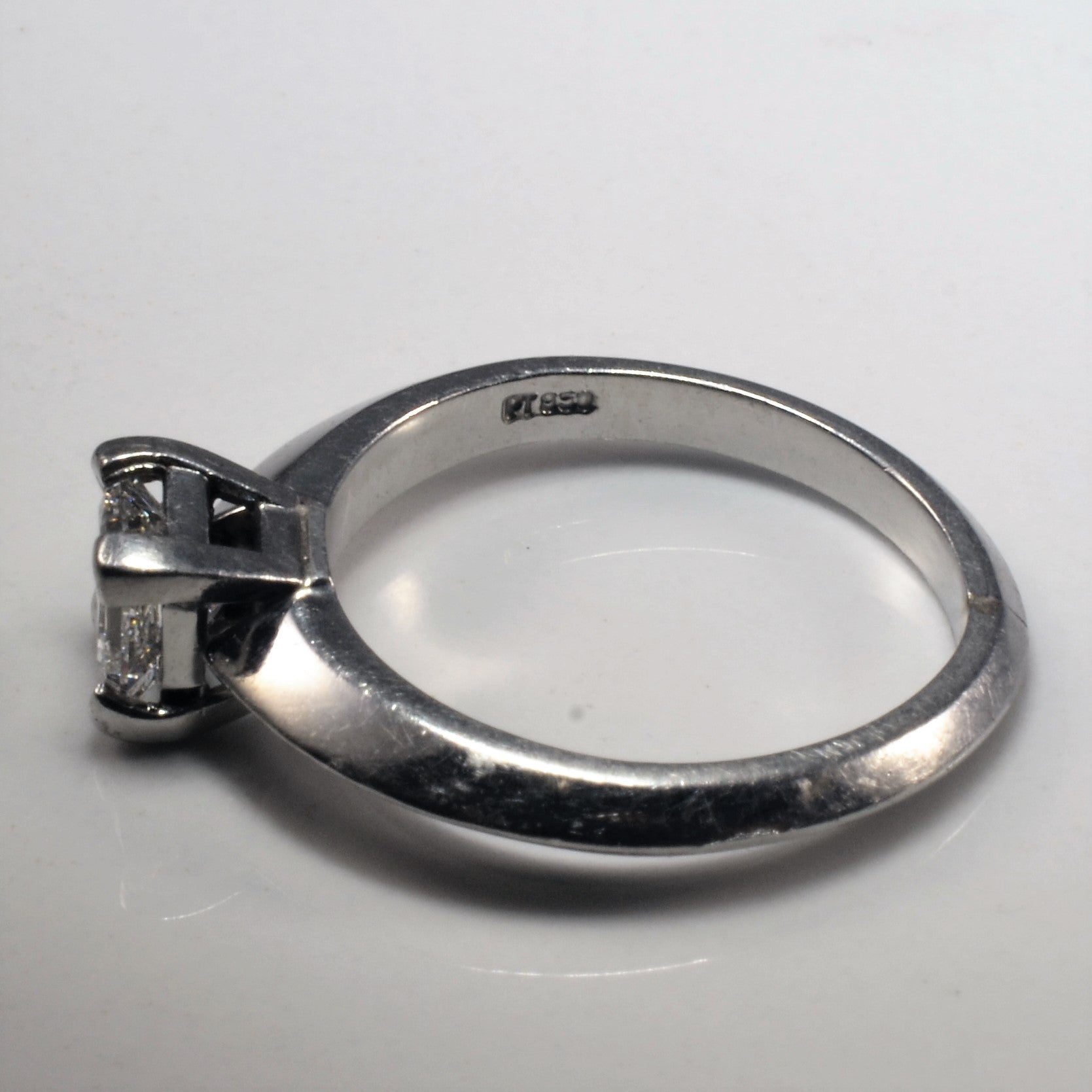 Bague de fiançailles solitaire princesse à bords tranchants | 0,70 ct | Taille 6,5 |