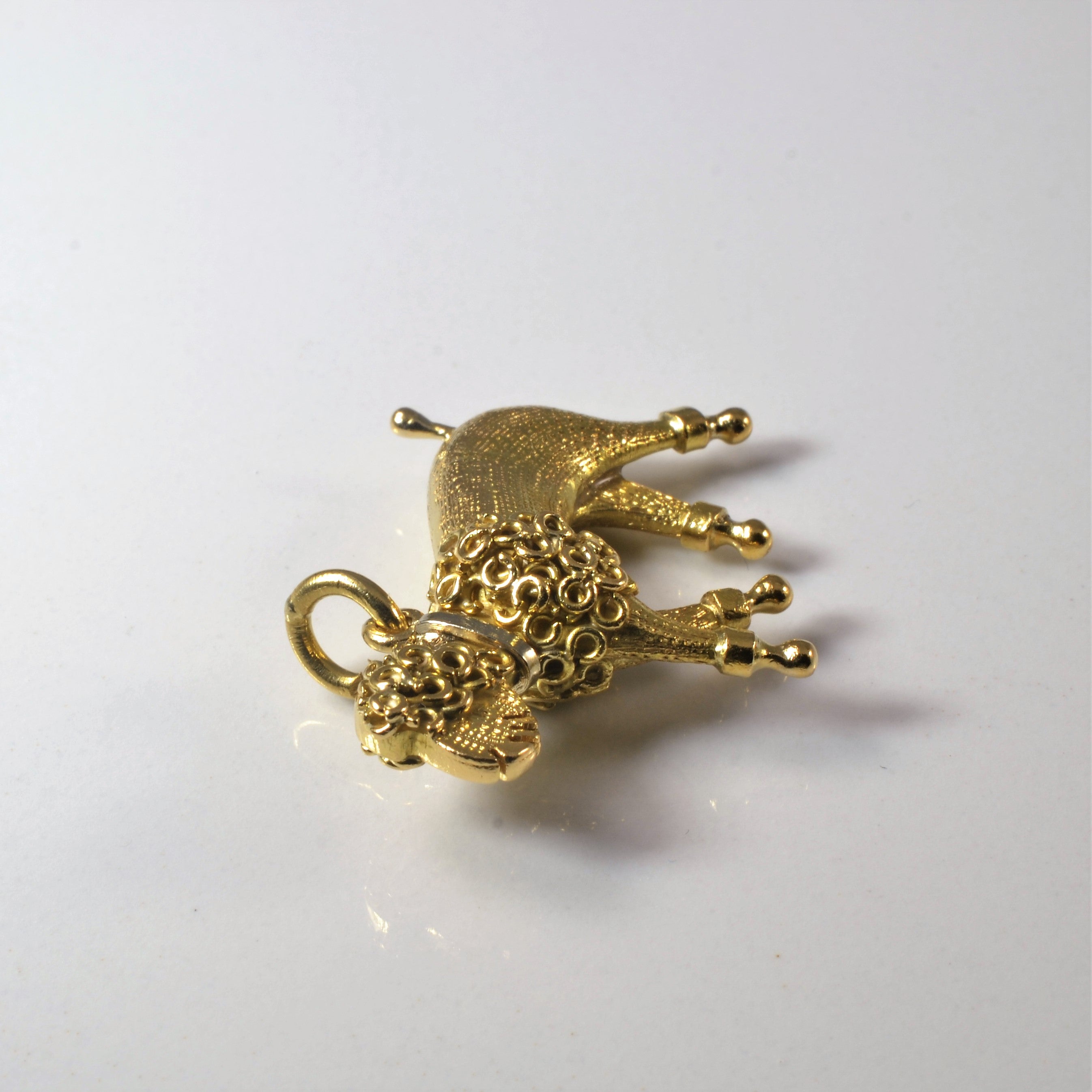 18k Yellow Gold Poodle Pendant |