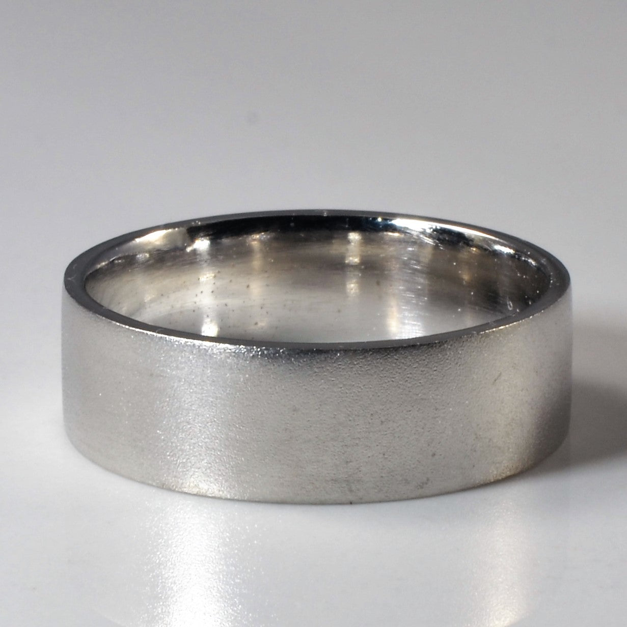 14k White Gold Brushed Band | SZ 10 |