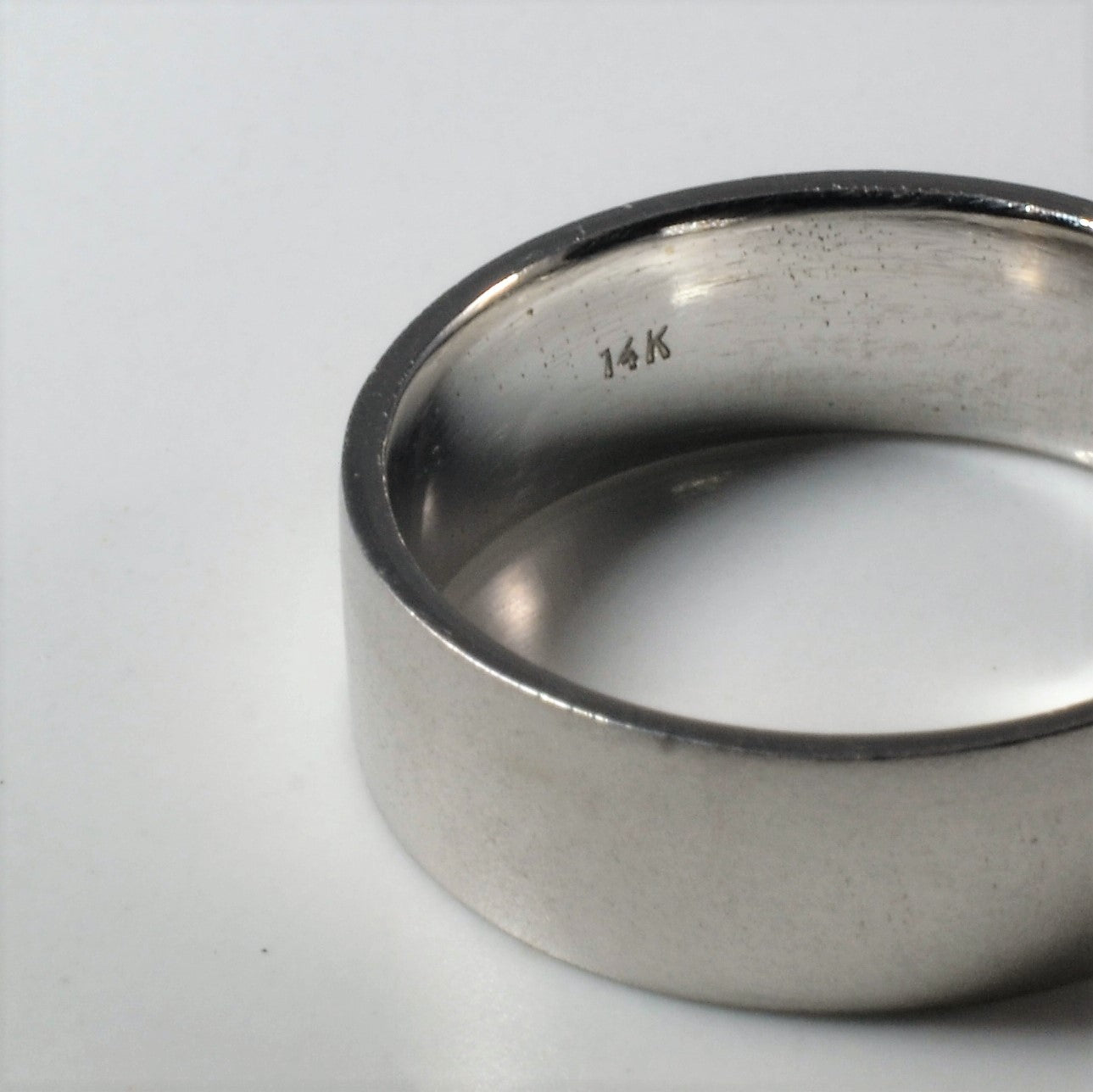 14k White Gold Brushed Band | SZ 10 |