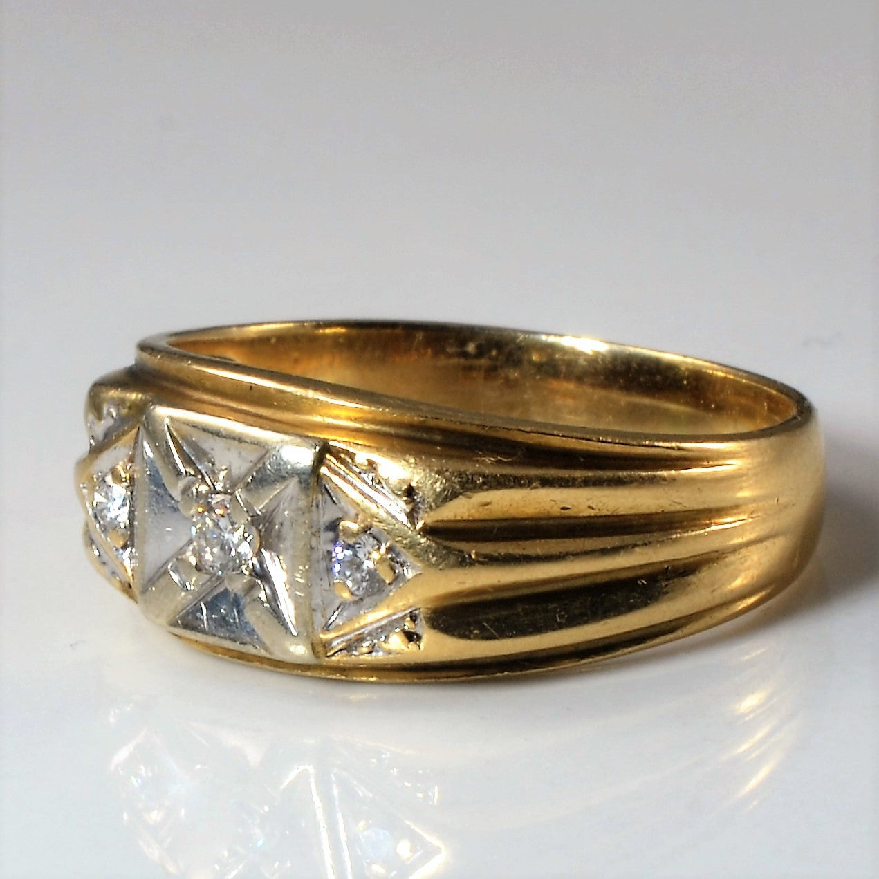 Three Stone Diamond Ring | 0.10ctw| SZ 8.5 |