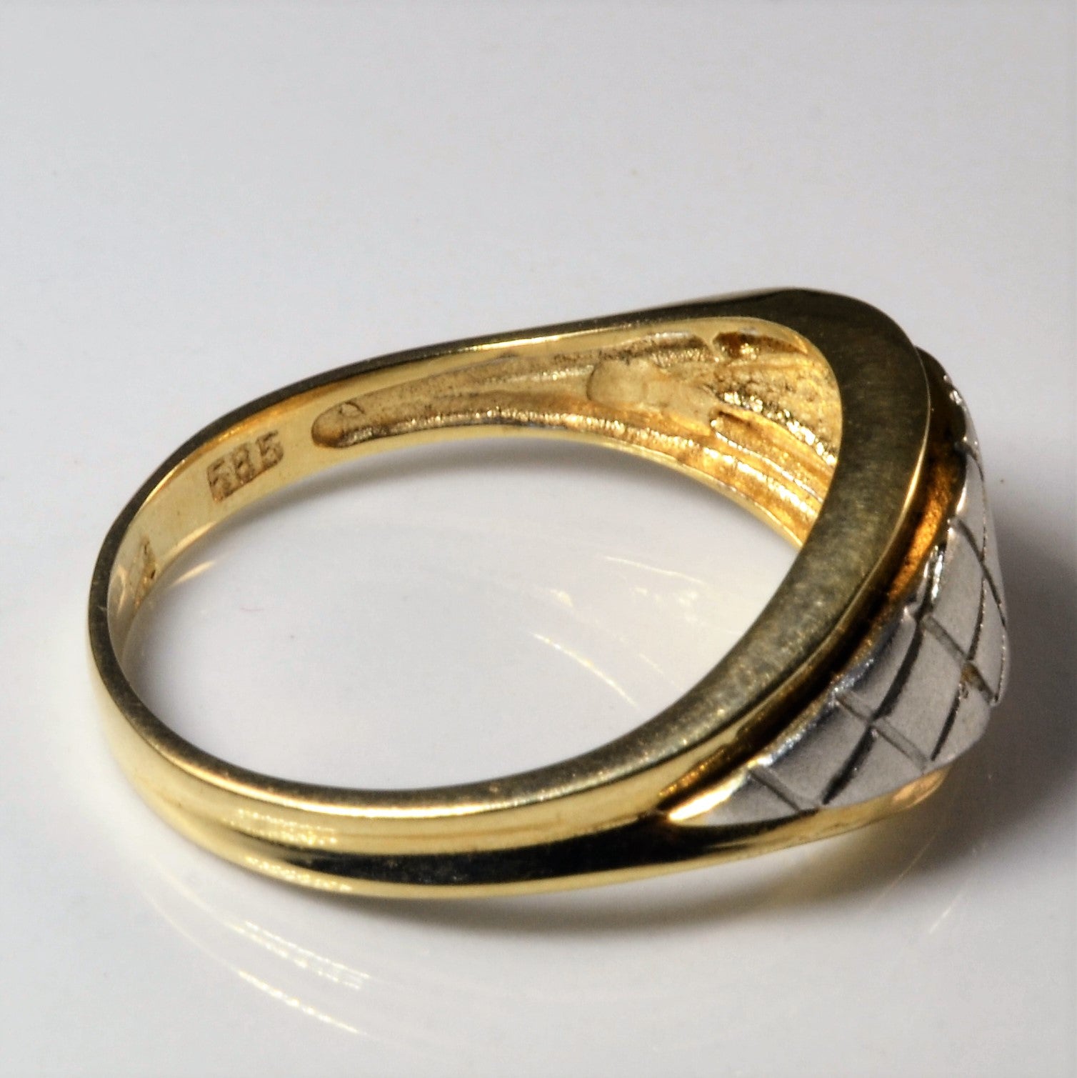 Grid Textured Two Tone Ring | SZ 7.5 |
