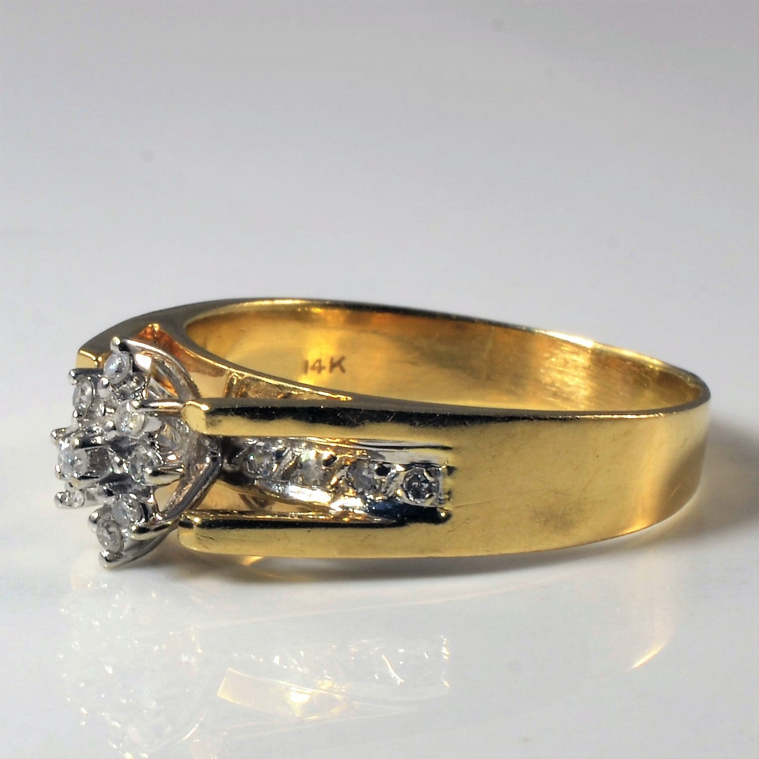 High Set Cluster Diamond Ring | 0.18ctw | SZ 9 |