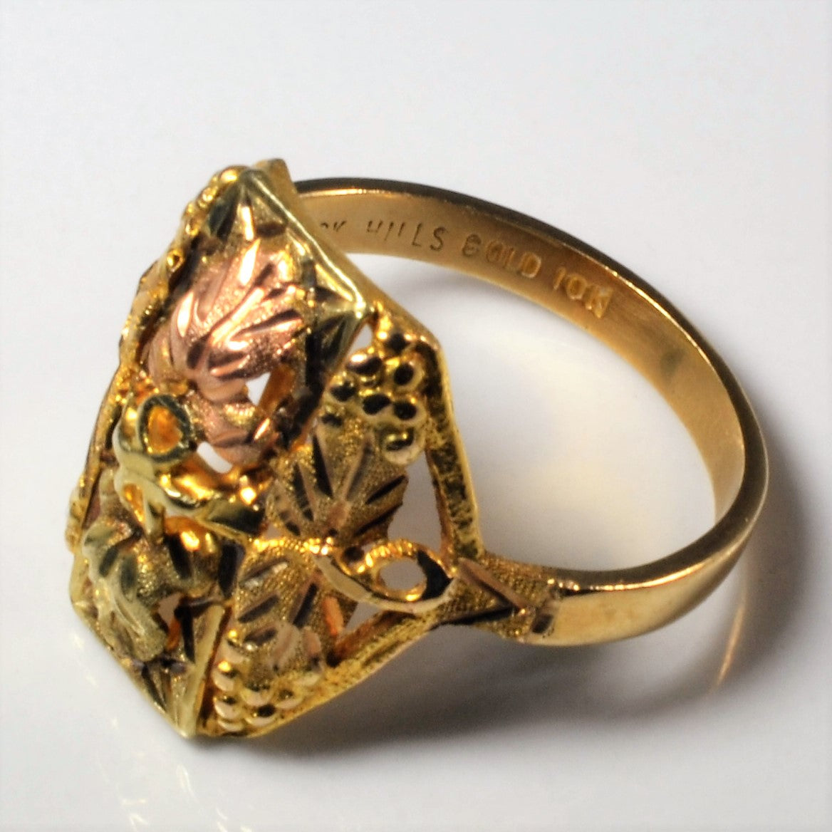Two Tone Filigree Leaf Ring | SZ 7 |